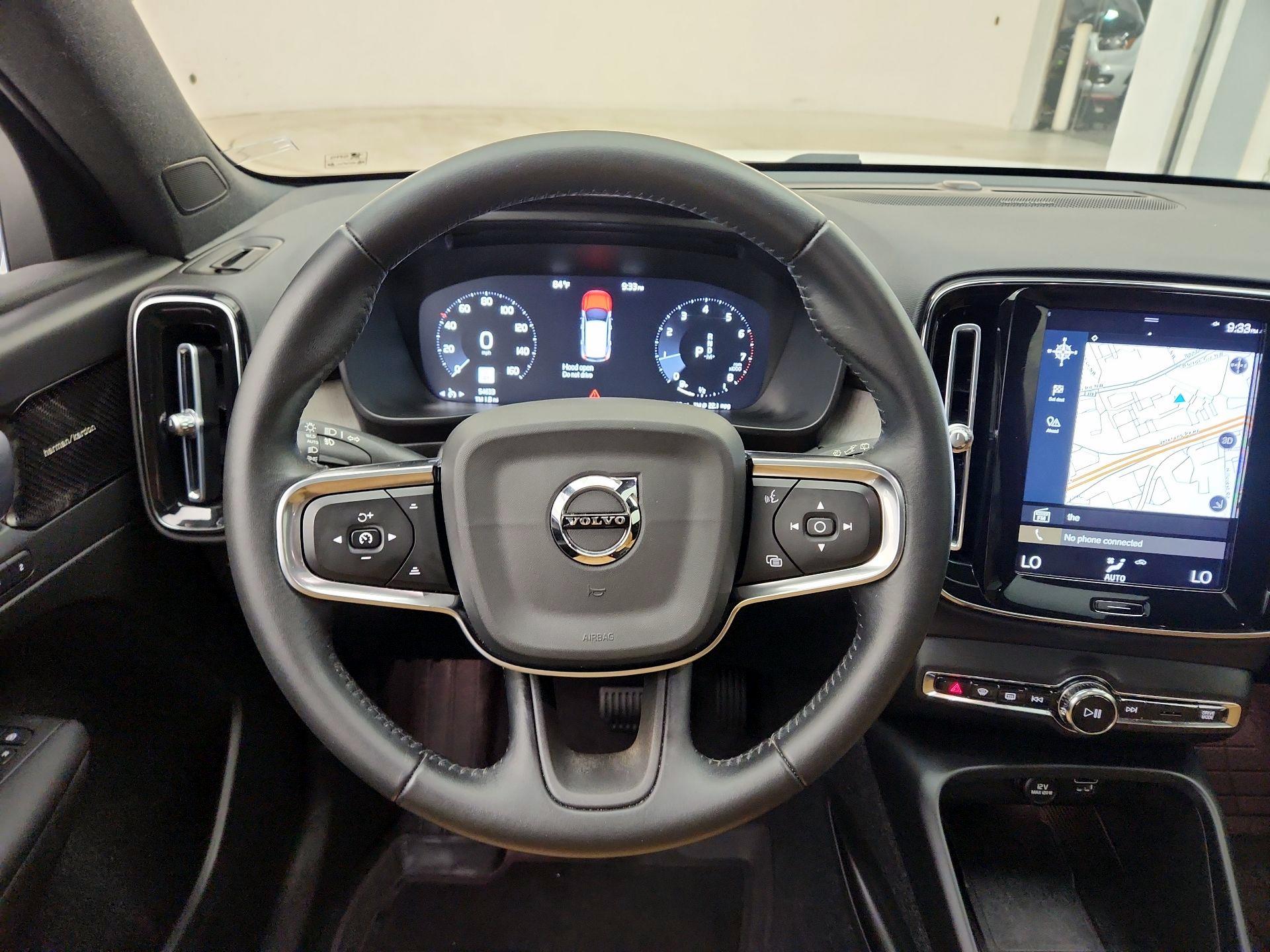 Thumbnail: 2020 Volvo XC40 - 10