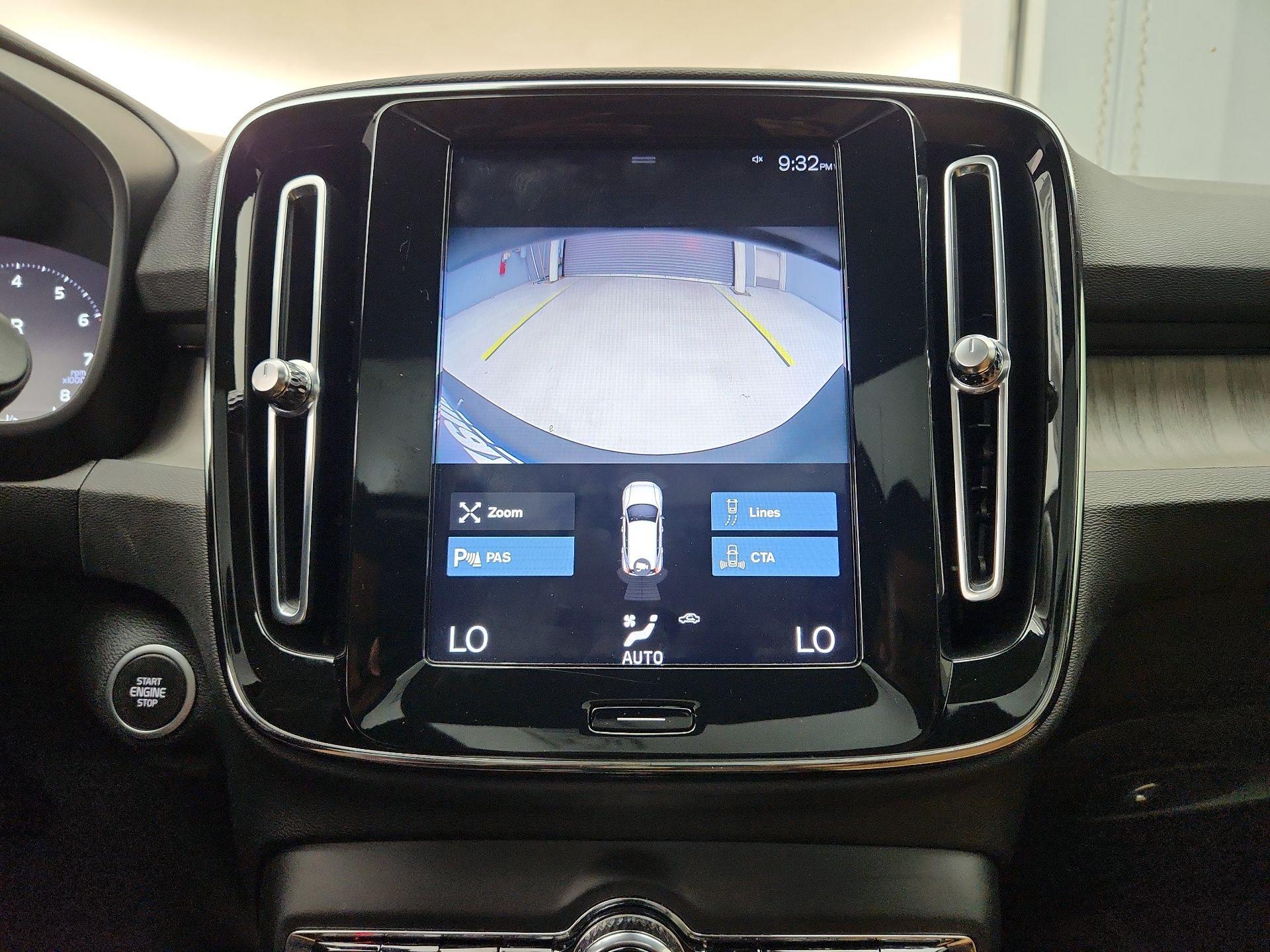 Thumbnail: 2020 Volvo XC40 - 15