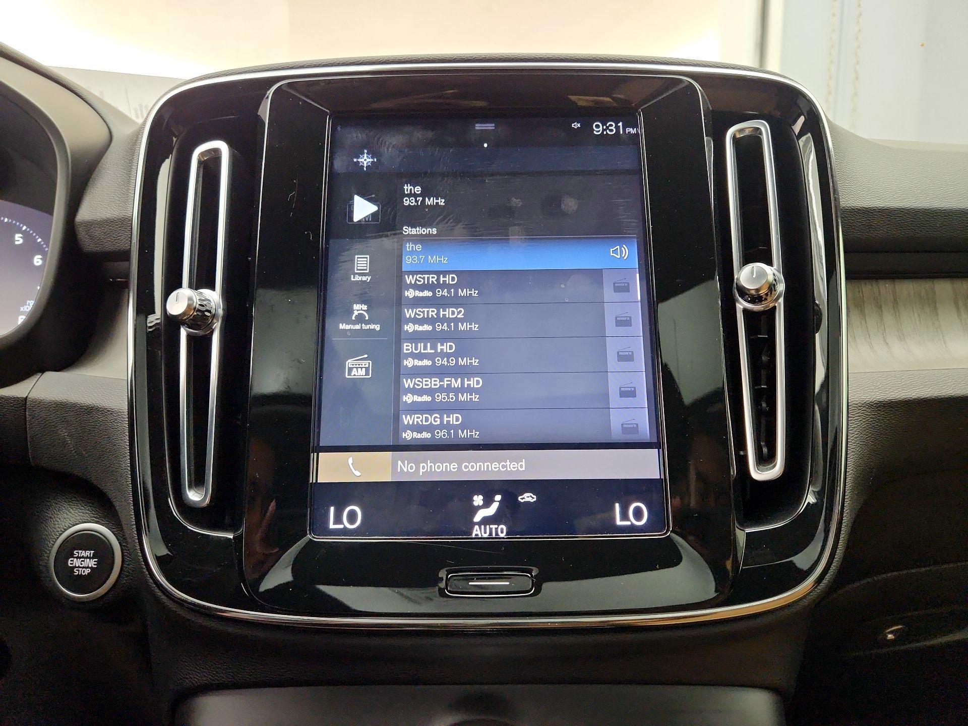 Thumbnail: 2020 Volvo XC40 - 16