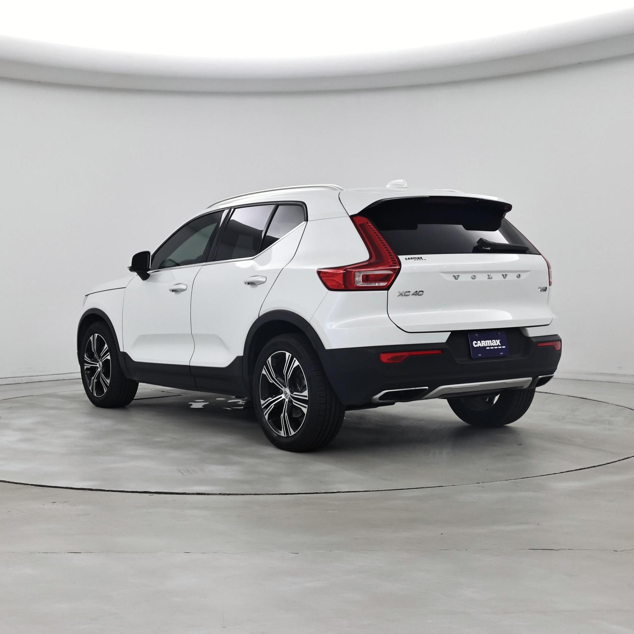 Thumbnail: 2020 Volvo XC40 - 2