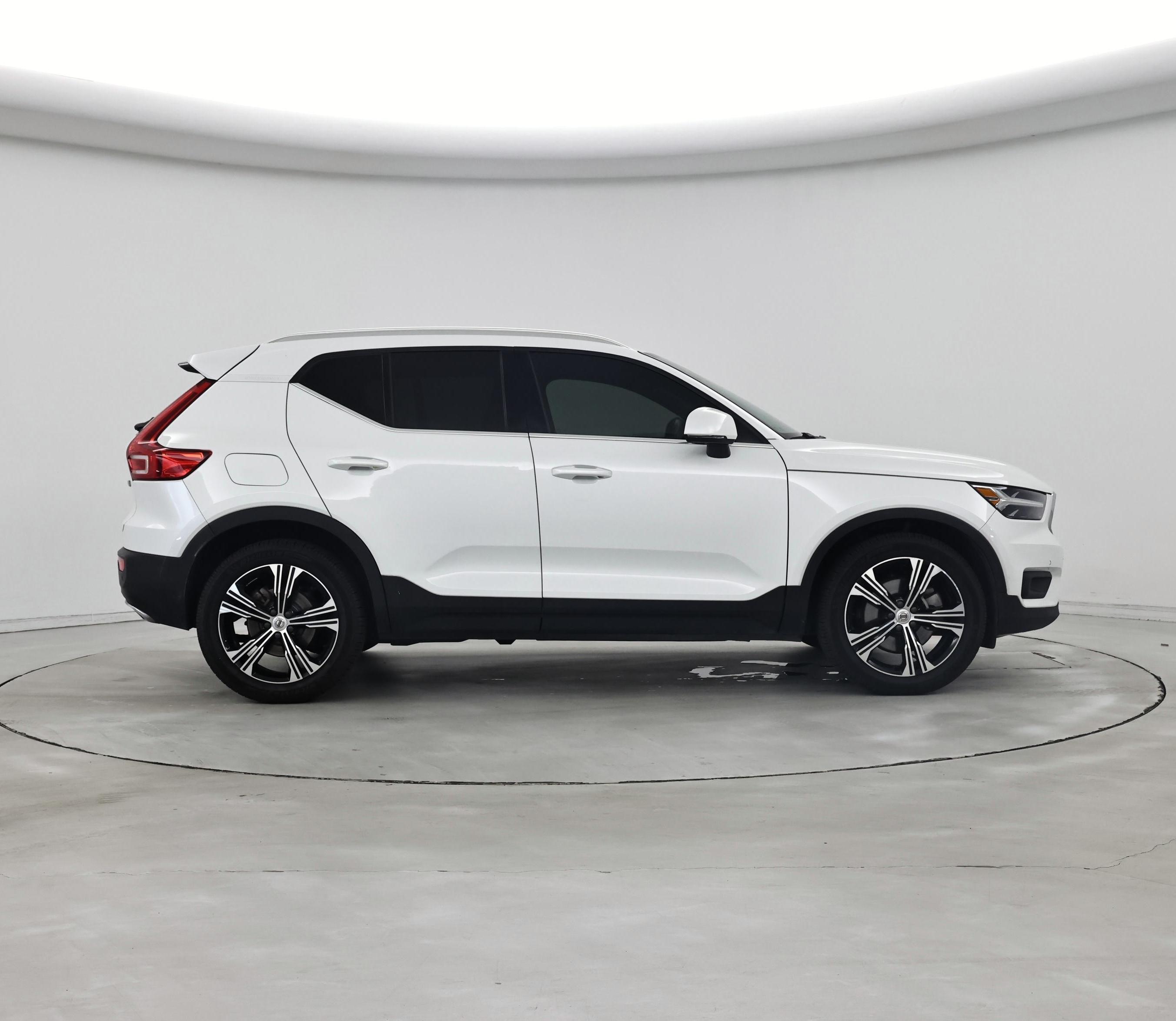 Thumbnail: 2020 Volvo XC40 - 7