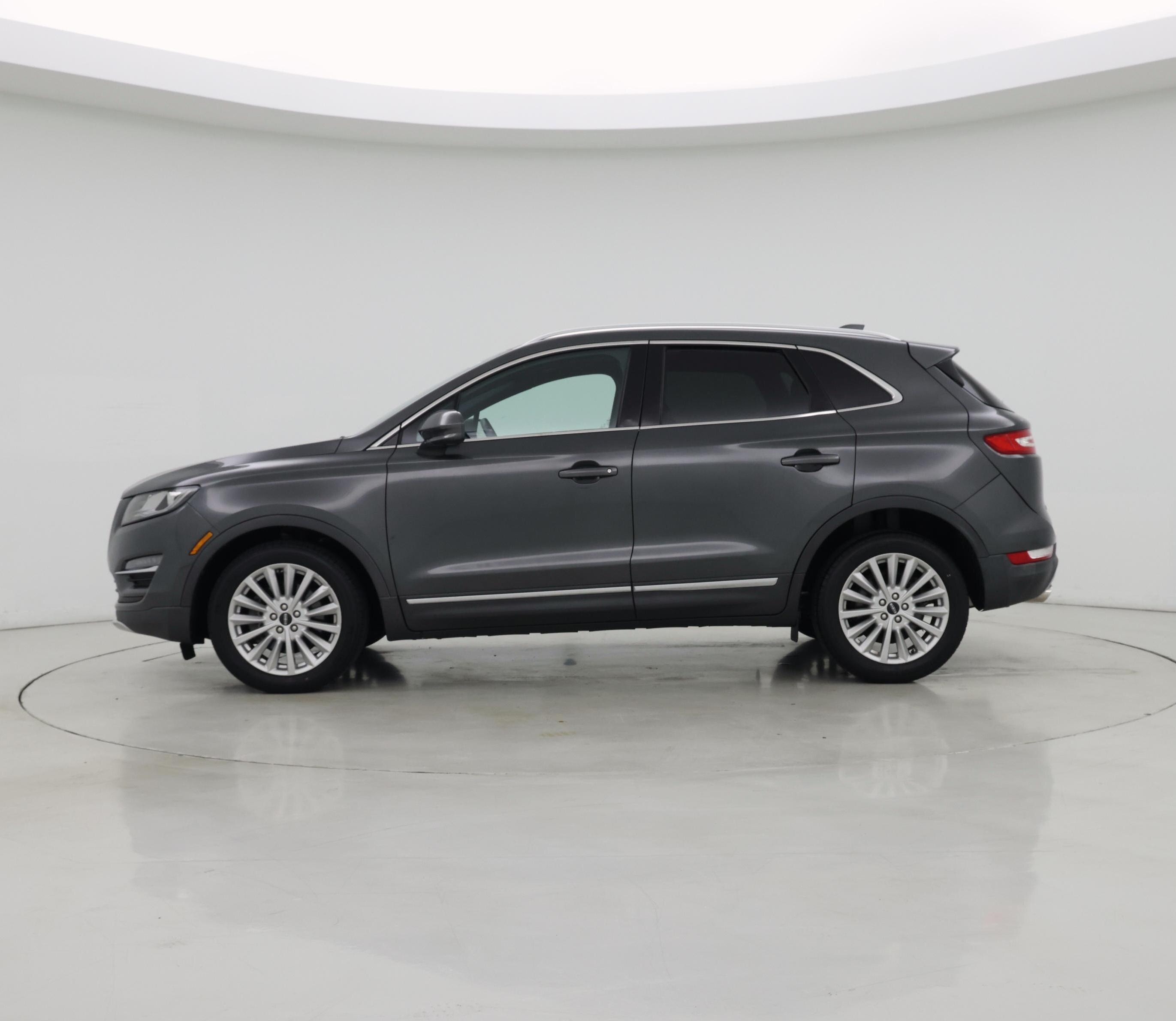 Thumbnail: 2019 Lincoln MKC - 3