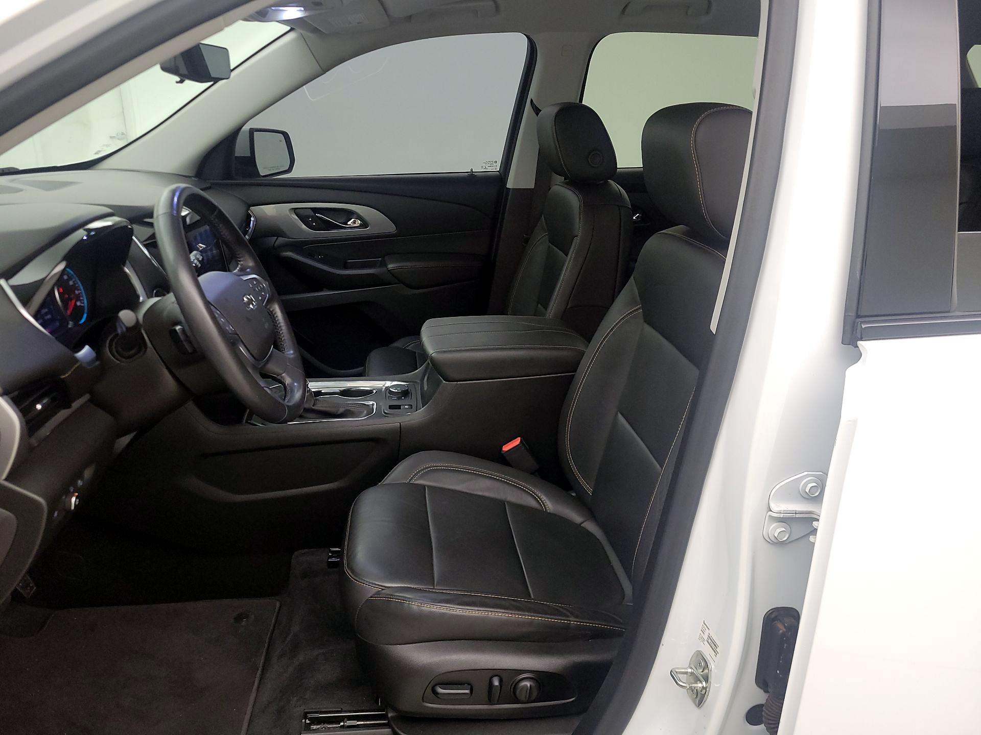 Thumbnail: 2021 Chevrolet Traverse - 11