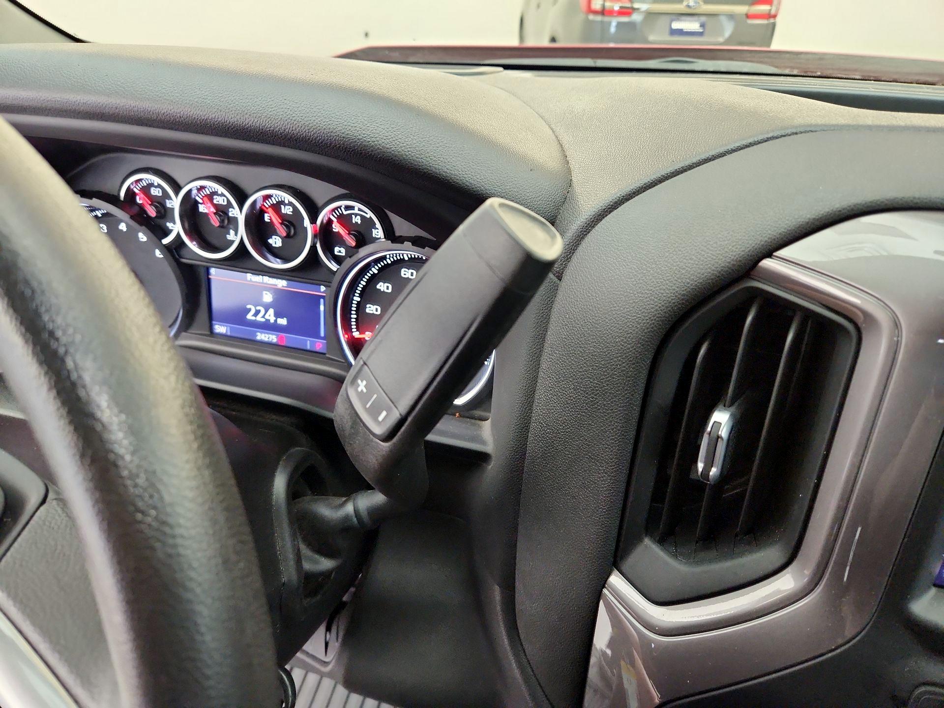 Thumbnail: 2022 Chevrolet Silverado 1500 - 17