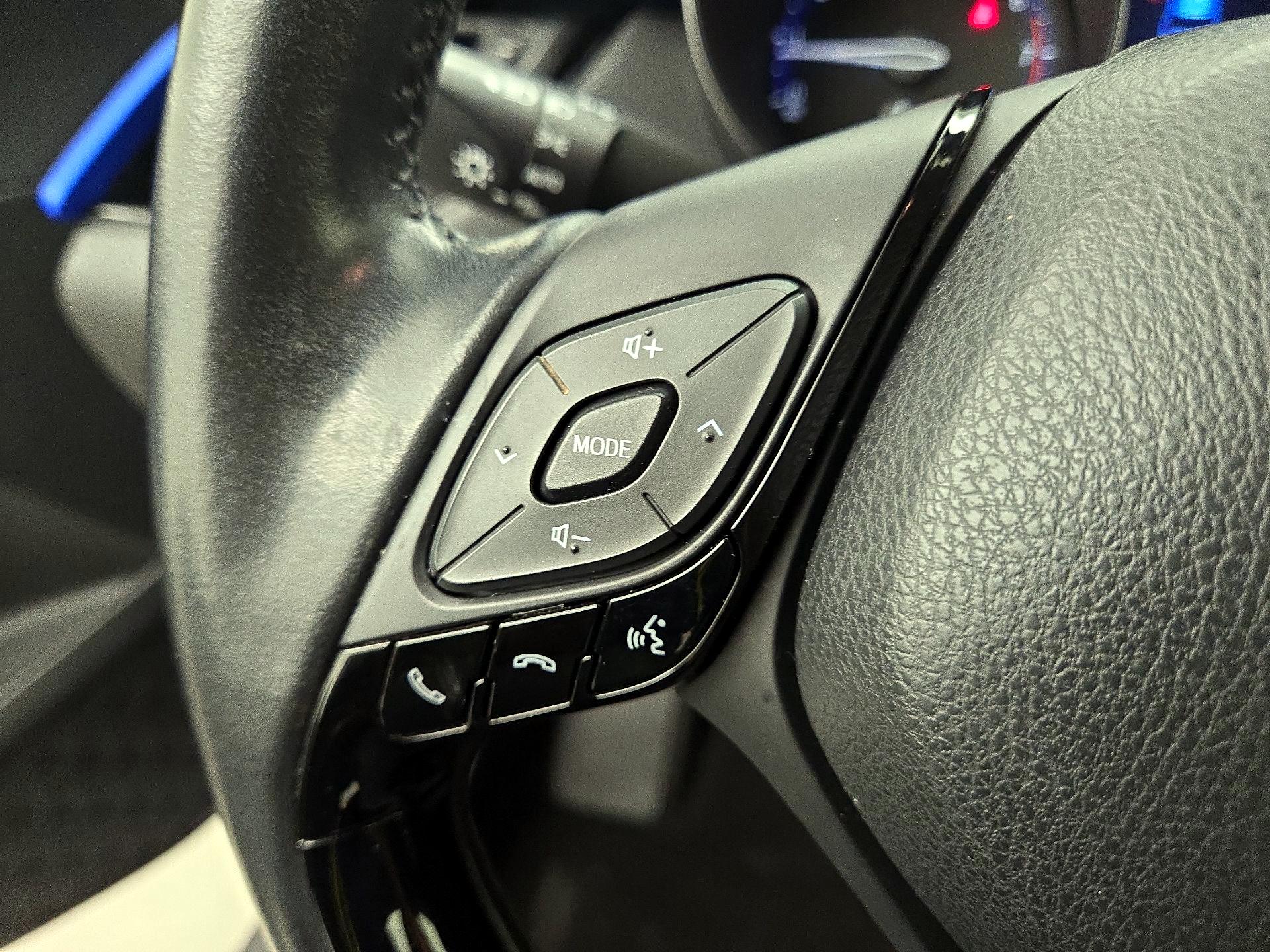 Thumbnail: 2020 Toyota C-HR - 13