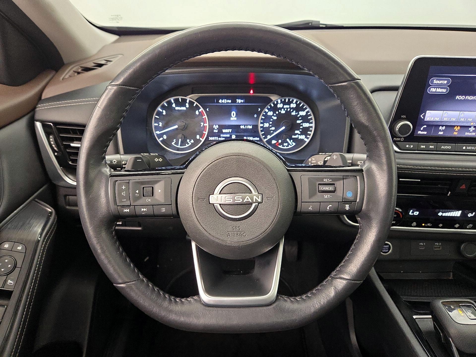 Thumbnail: 2022 Nissan Rogue - 10