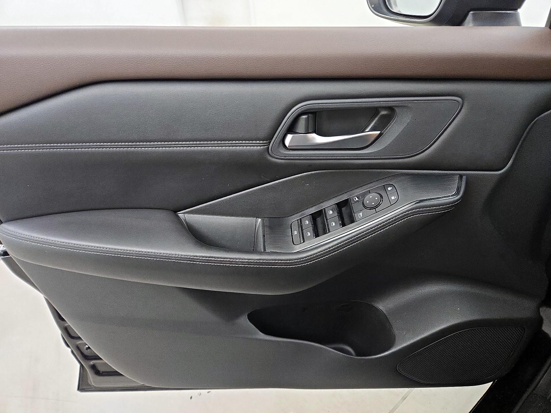 Thumbnail: 2022 Nissan Rogue - 12