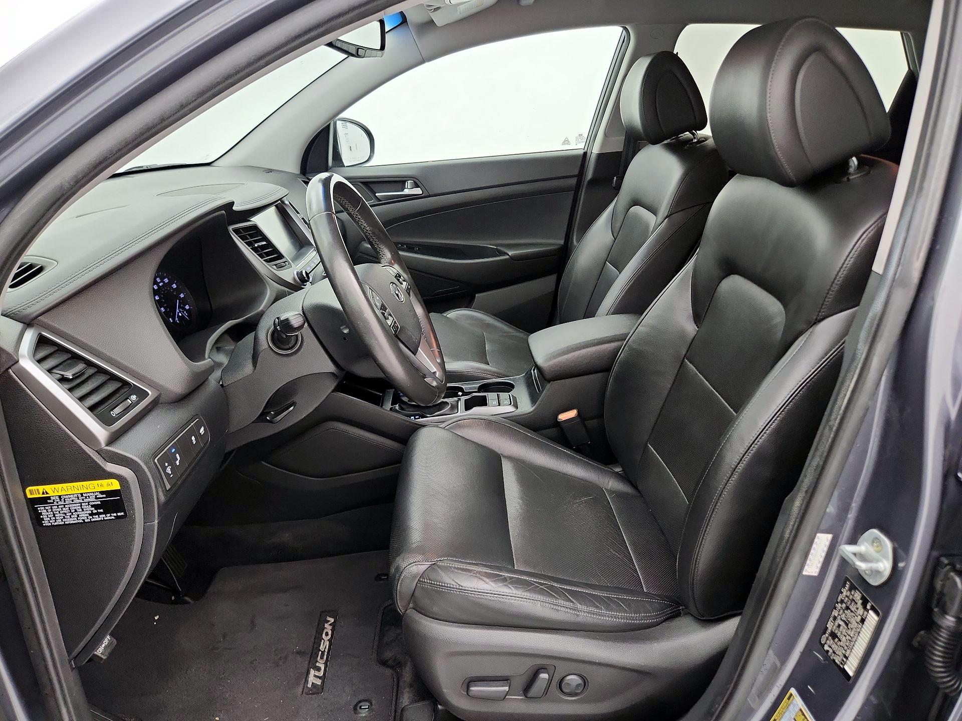 Thumbnail: 2016 Hyundai Tucson - 11