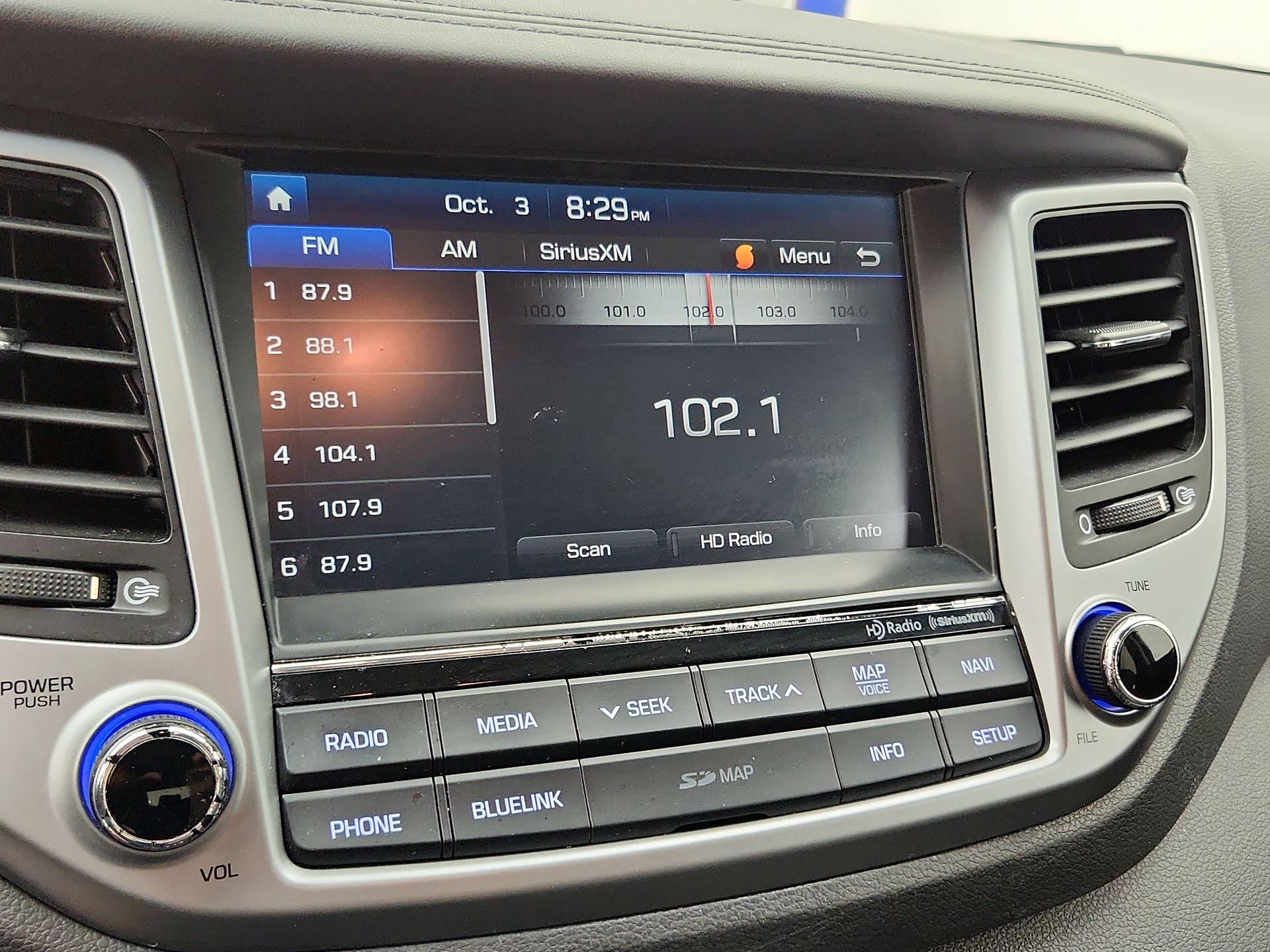 Thumbnail: 2016 Hyundai Tucson - 16