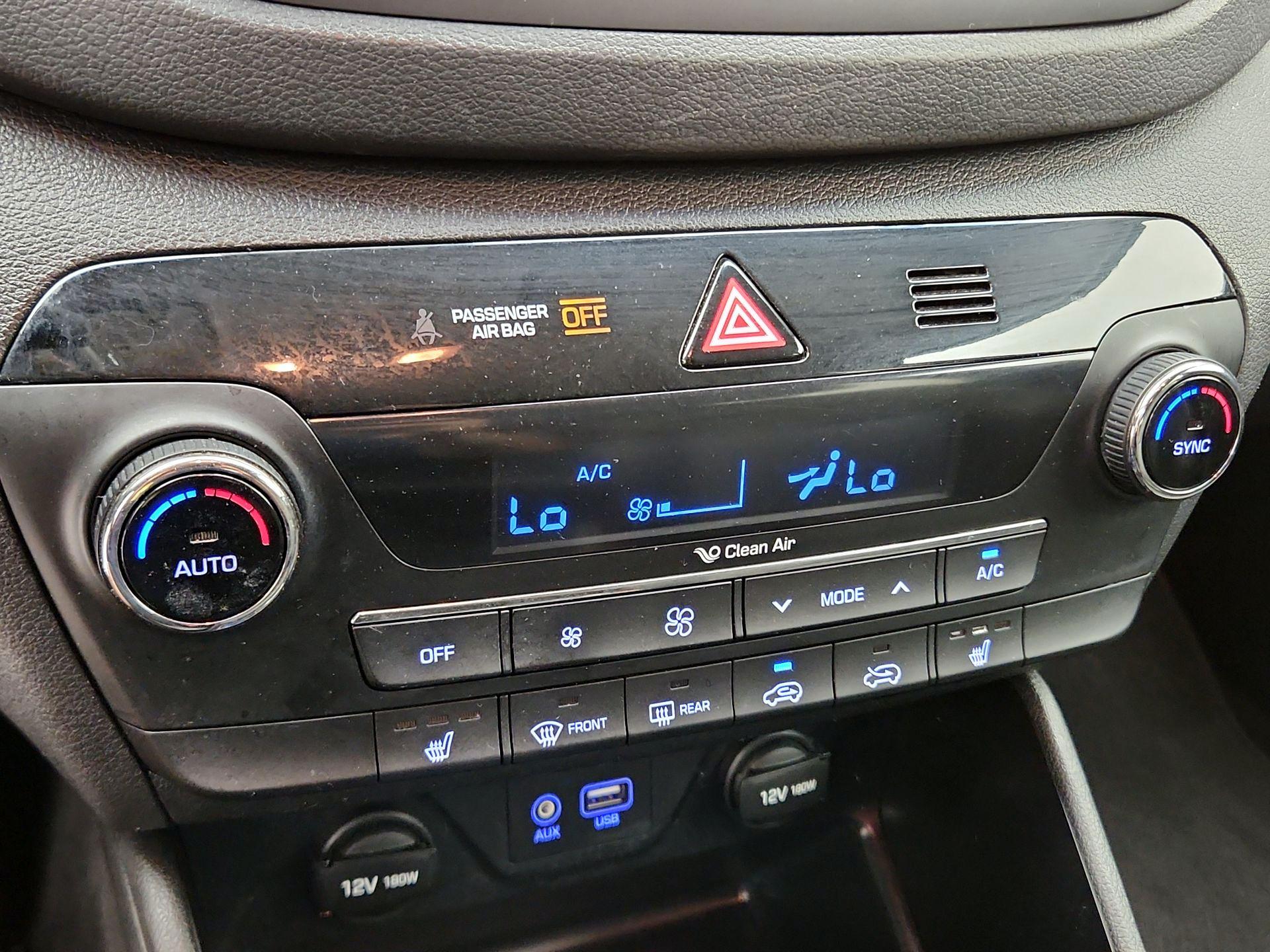 Thumbnail: 2016 Hyundai Tucson - 17