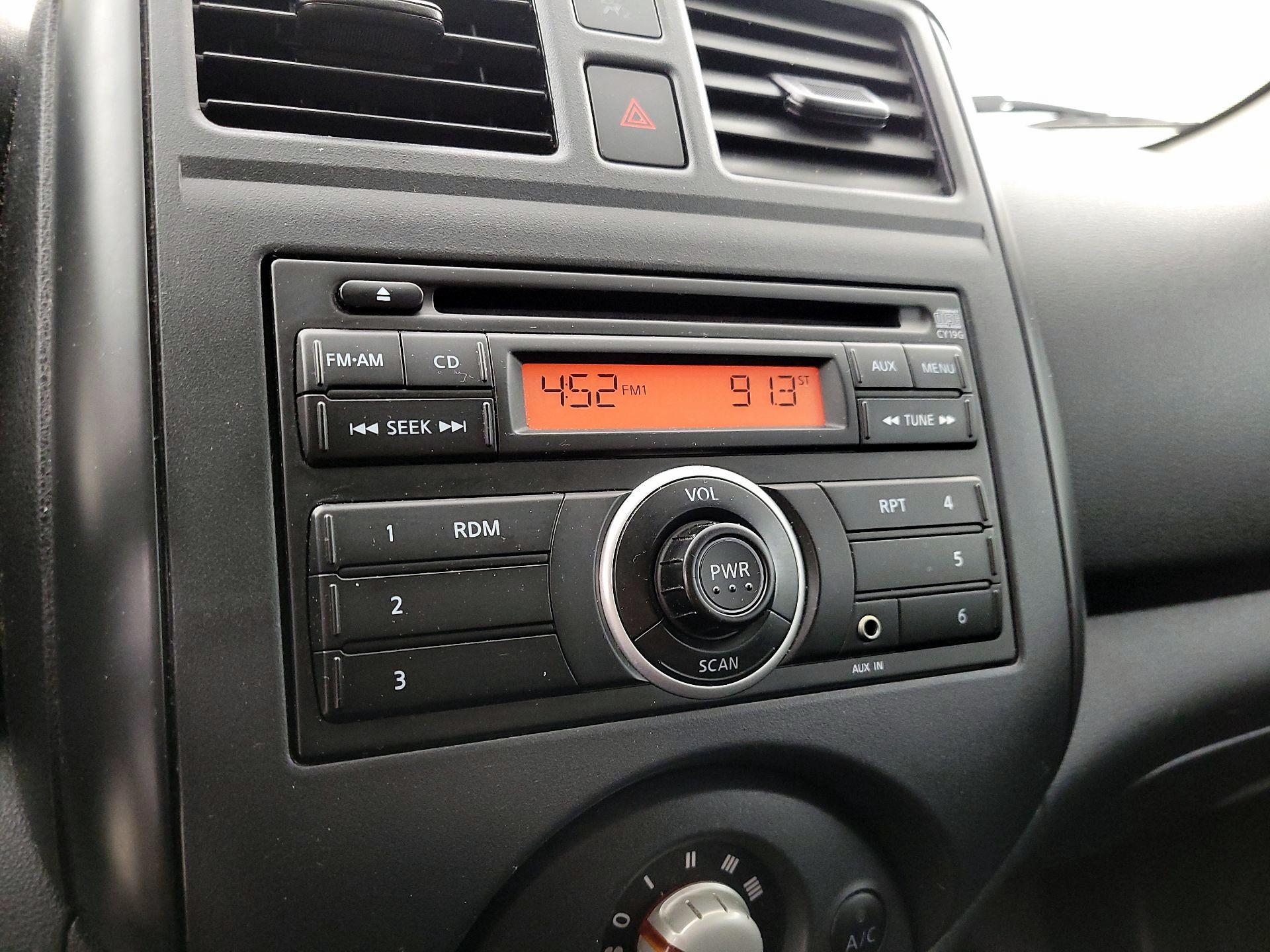 Thumbnail: 2014 Nissan Versa - 14