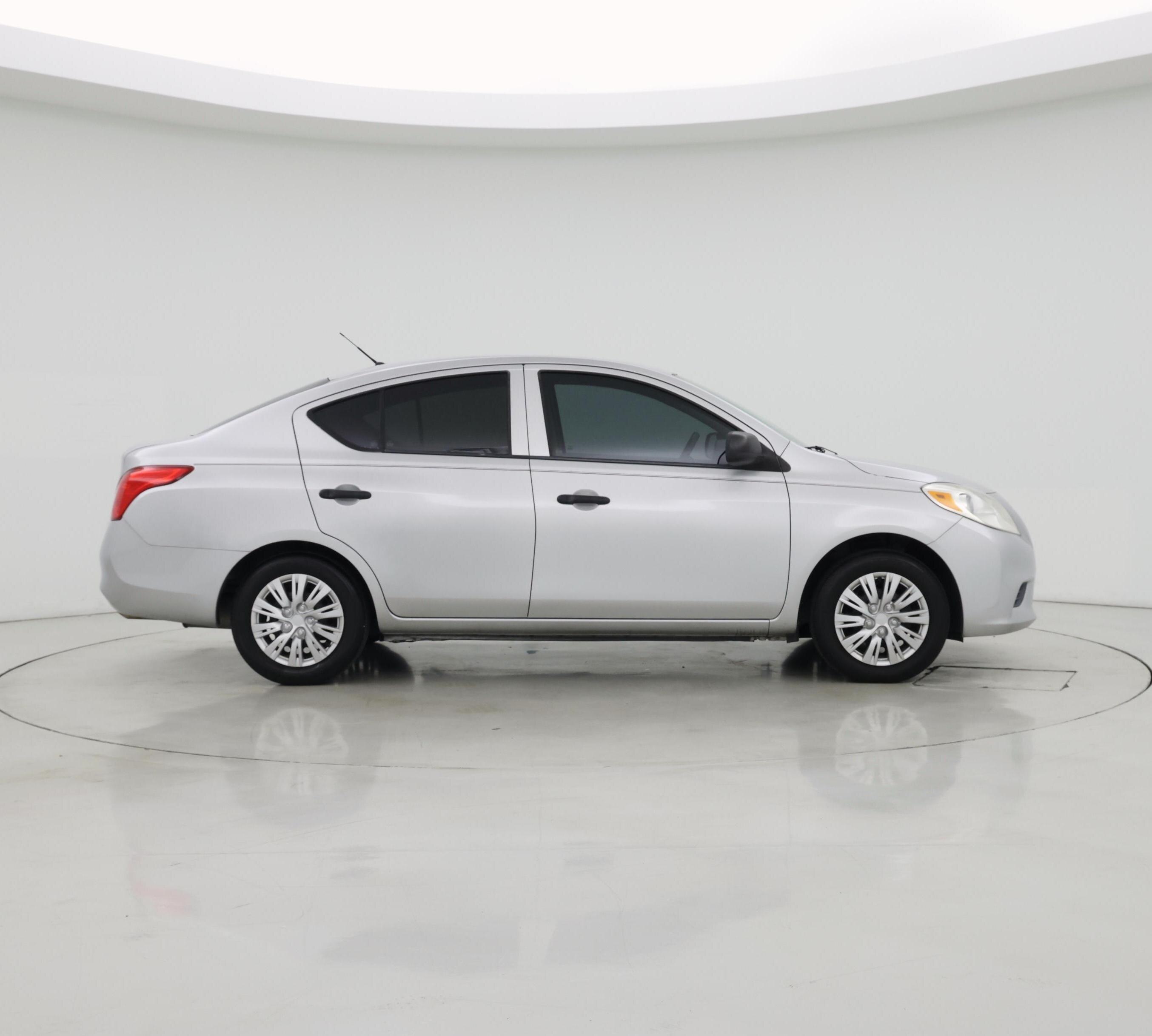 Thumbnail: 2014 Nissan Versa - 7