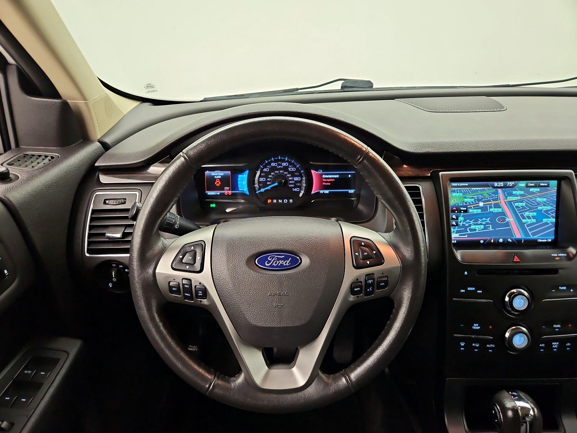 Thumbnail: 2014 Ford Flex - 10
