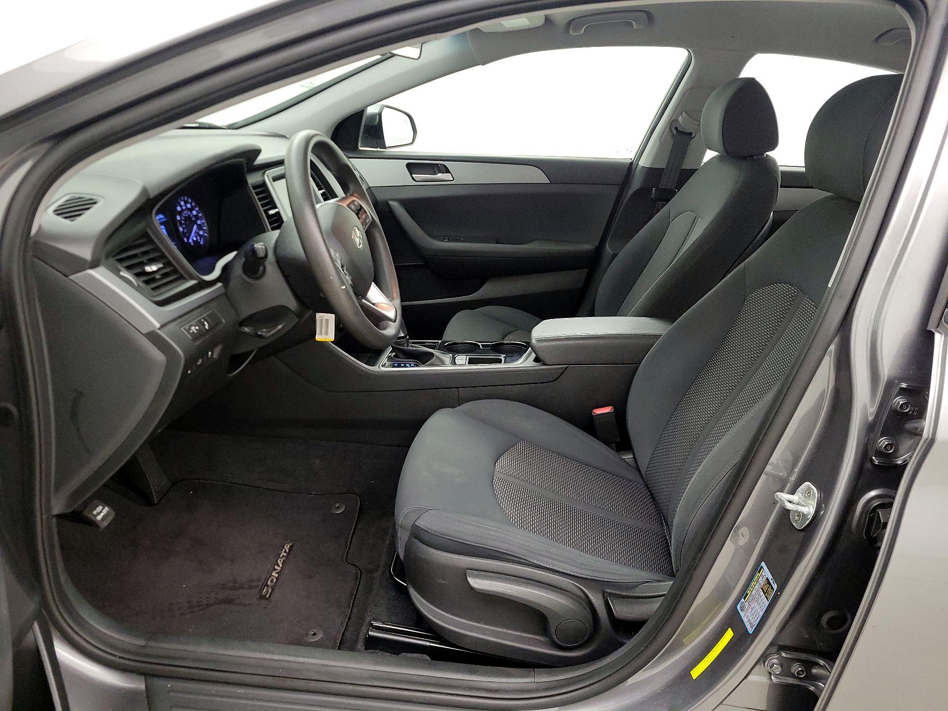 Thumbnail: 2019 Hyundai Sonata - 11