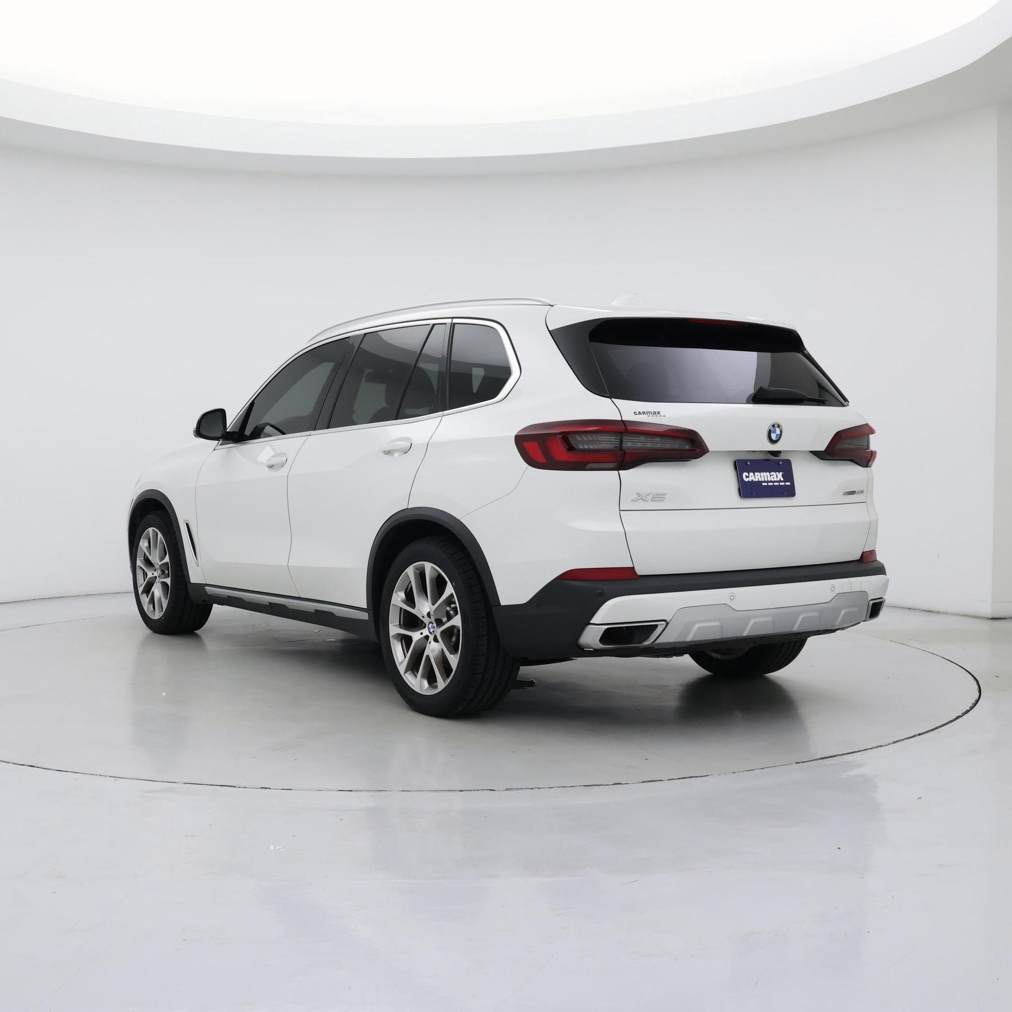 Thumbnail: 2021 BMW X5 - 2