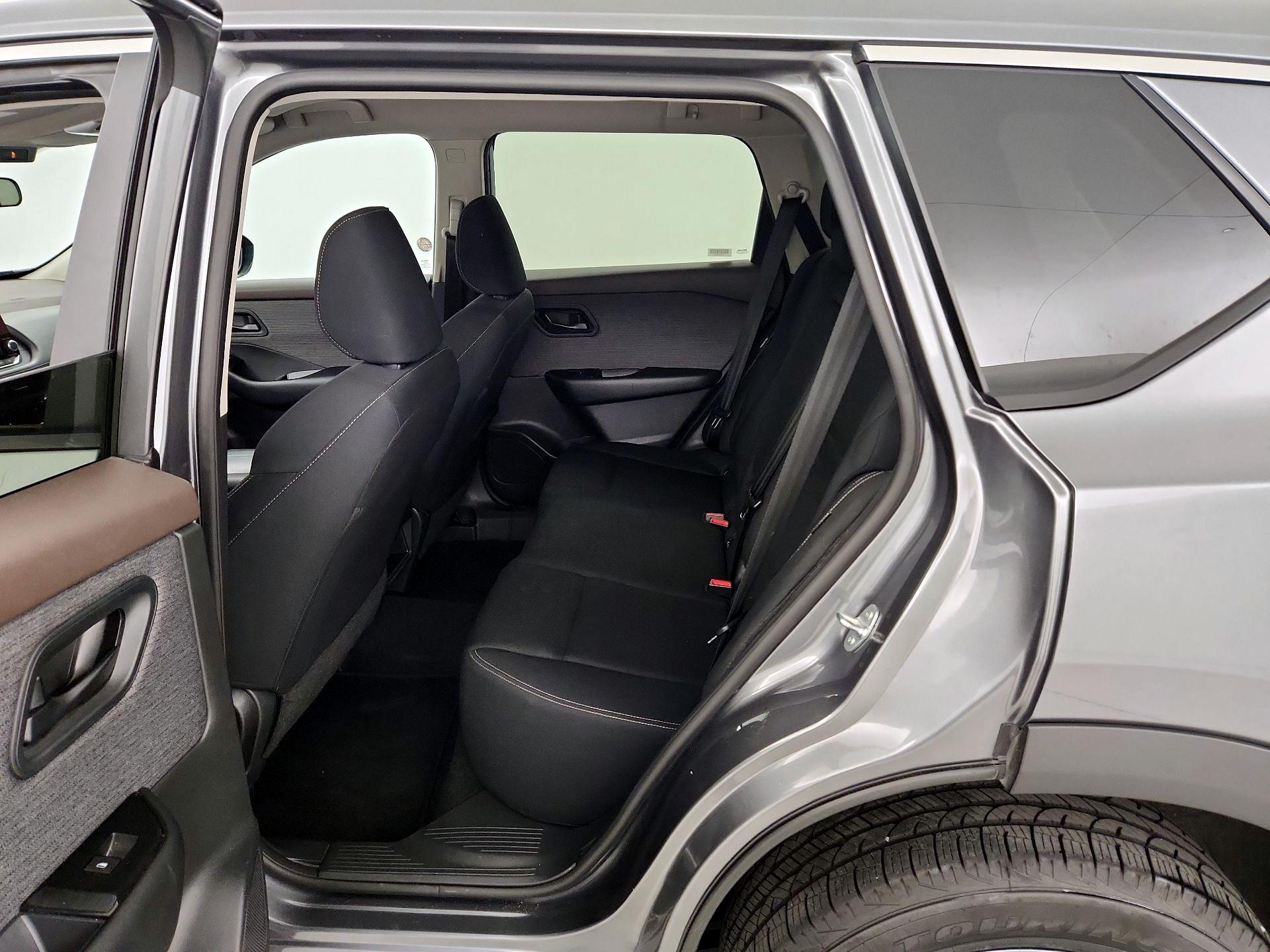 Thumbnail: 2023 Nissan Rogue - 19