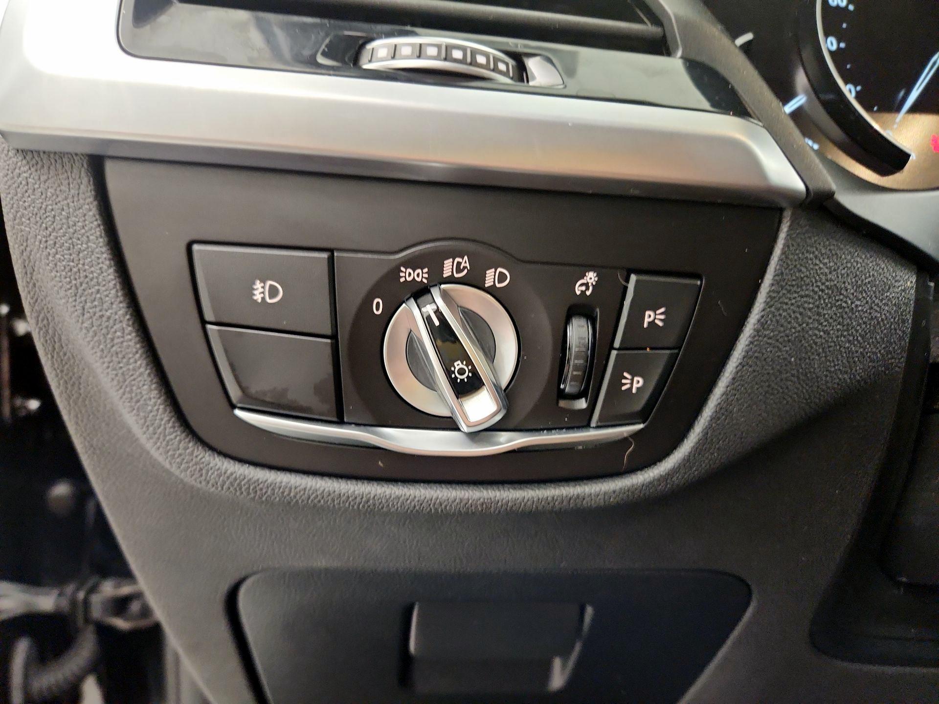Thumbnail: 2019 BMW X3 - 13