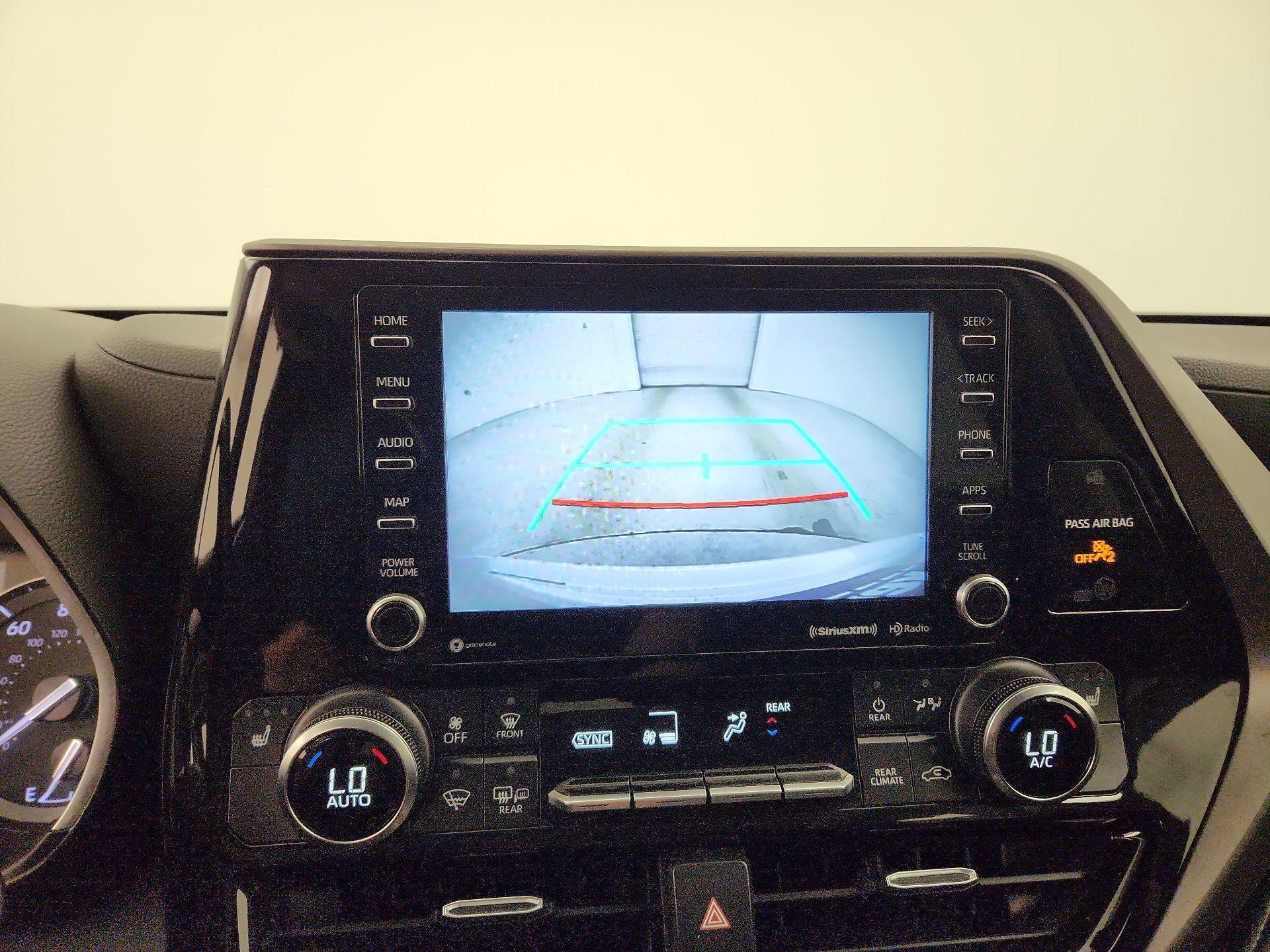 Thumbnail: 2022 Toyota Highlander - 14