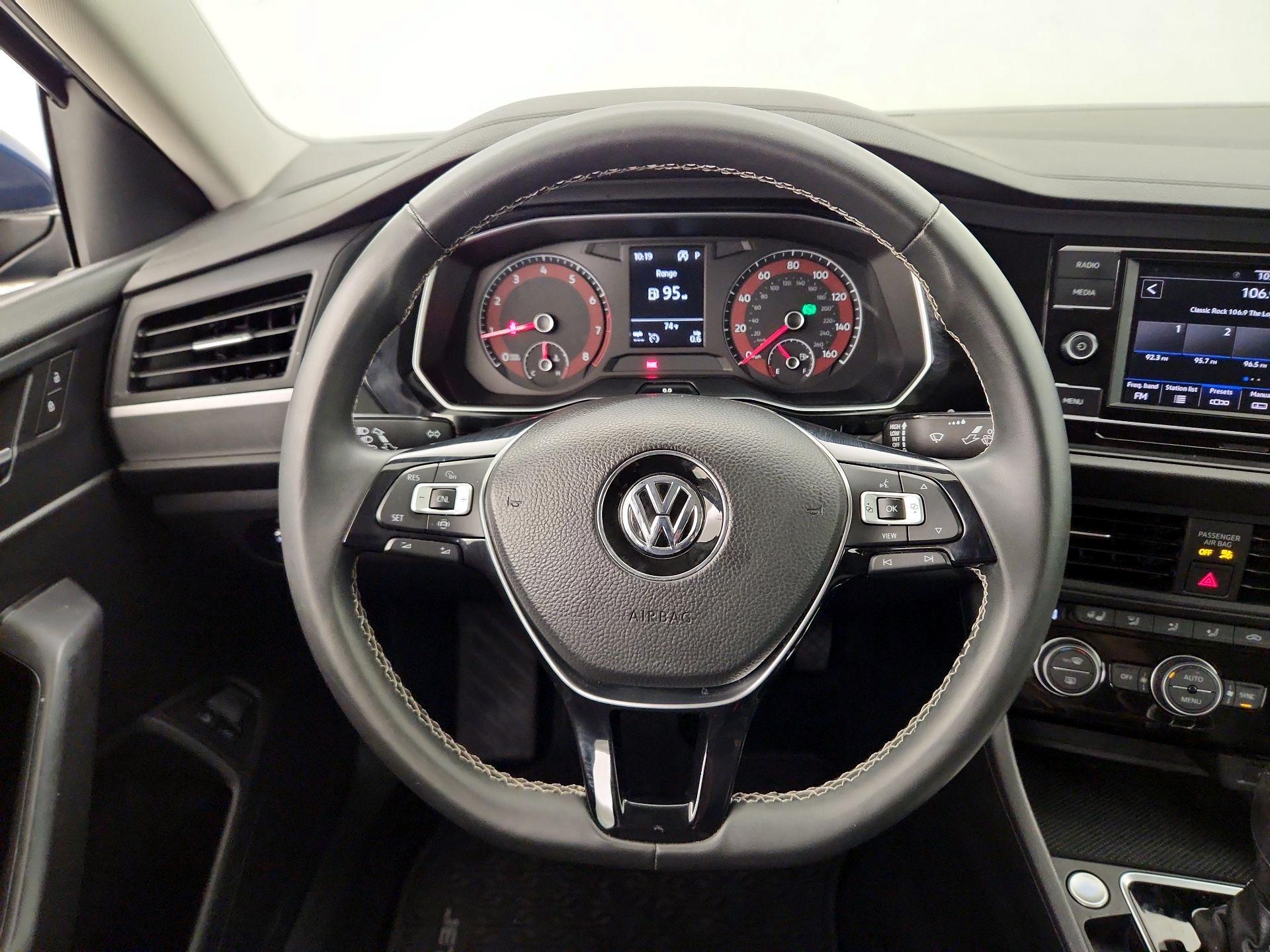 Thumbnail: 2021 Volkswagen Jetta - 10