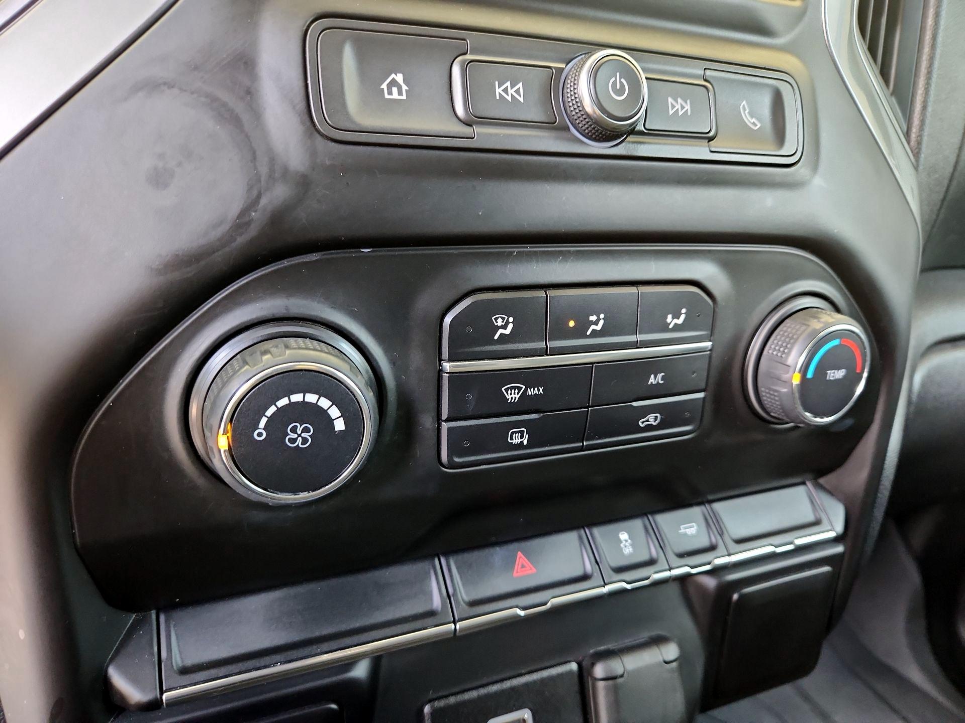 Thumbnail: 2020 Chevrolet Silverado 1500 - 16
