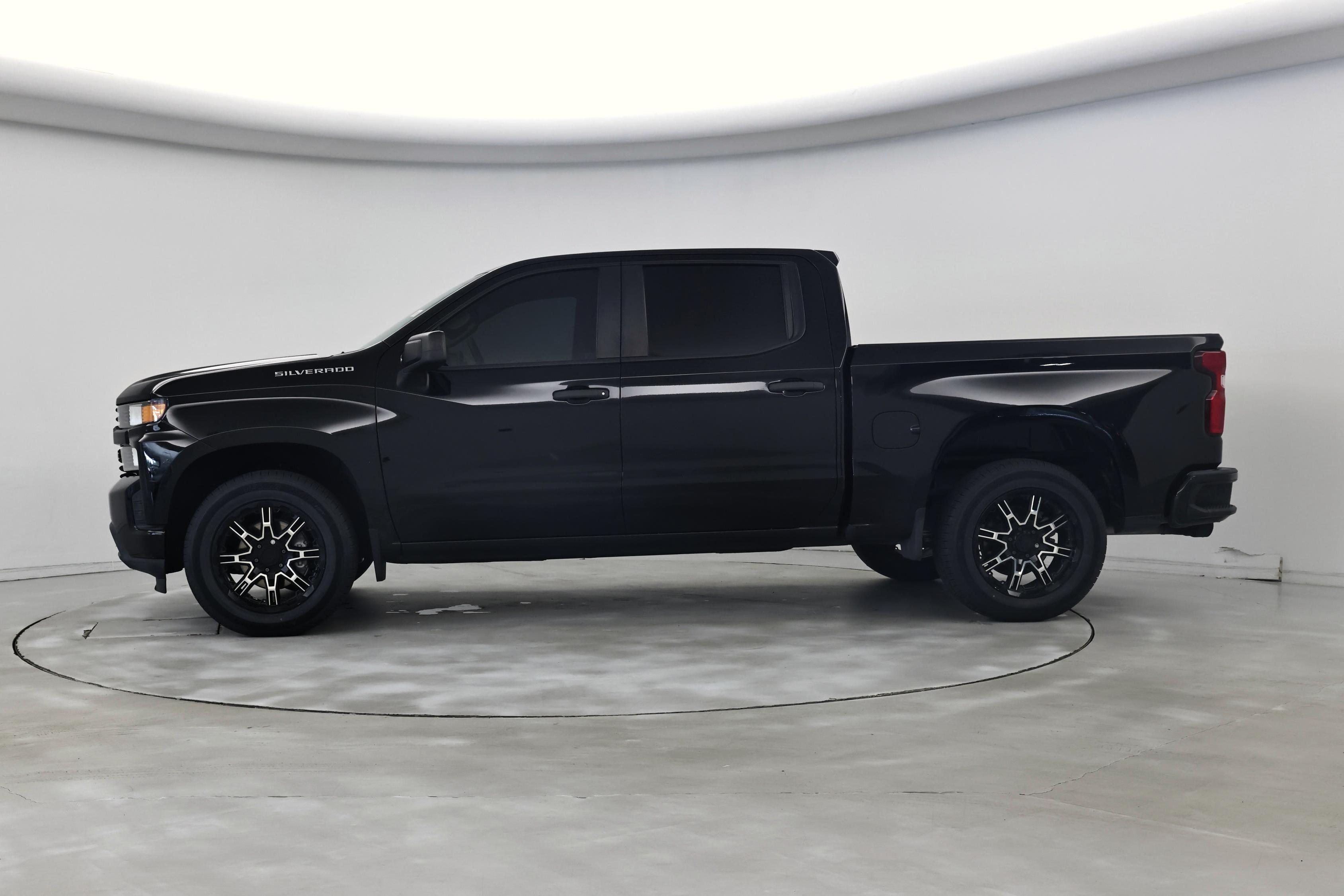 Thumbnail: 2020 Chevrolet Silverado 1500 - 3