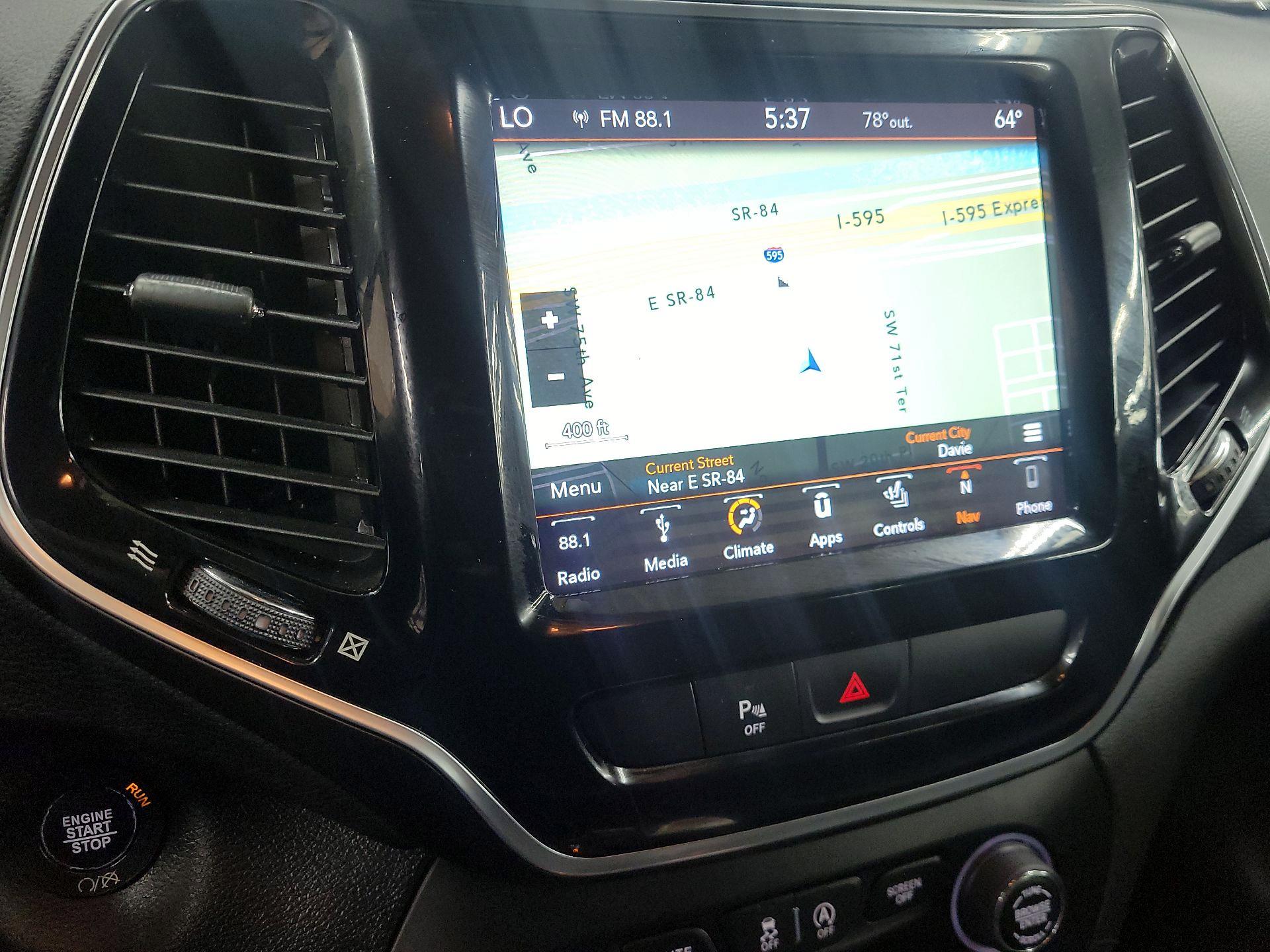 Thumbnail: 2019 Jeep Cherokee - 14