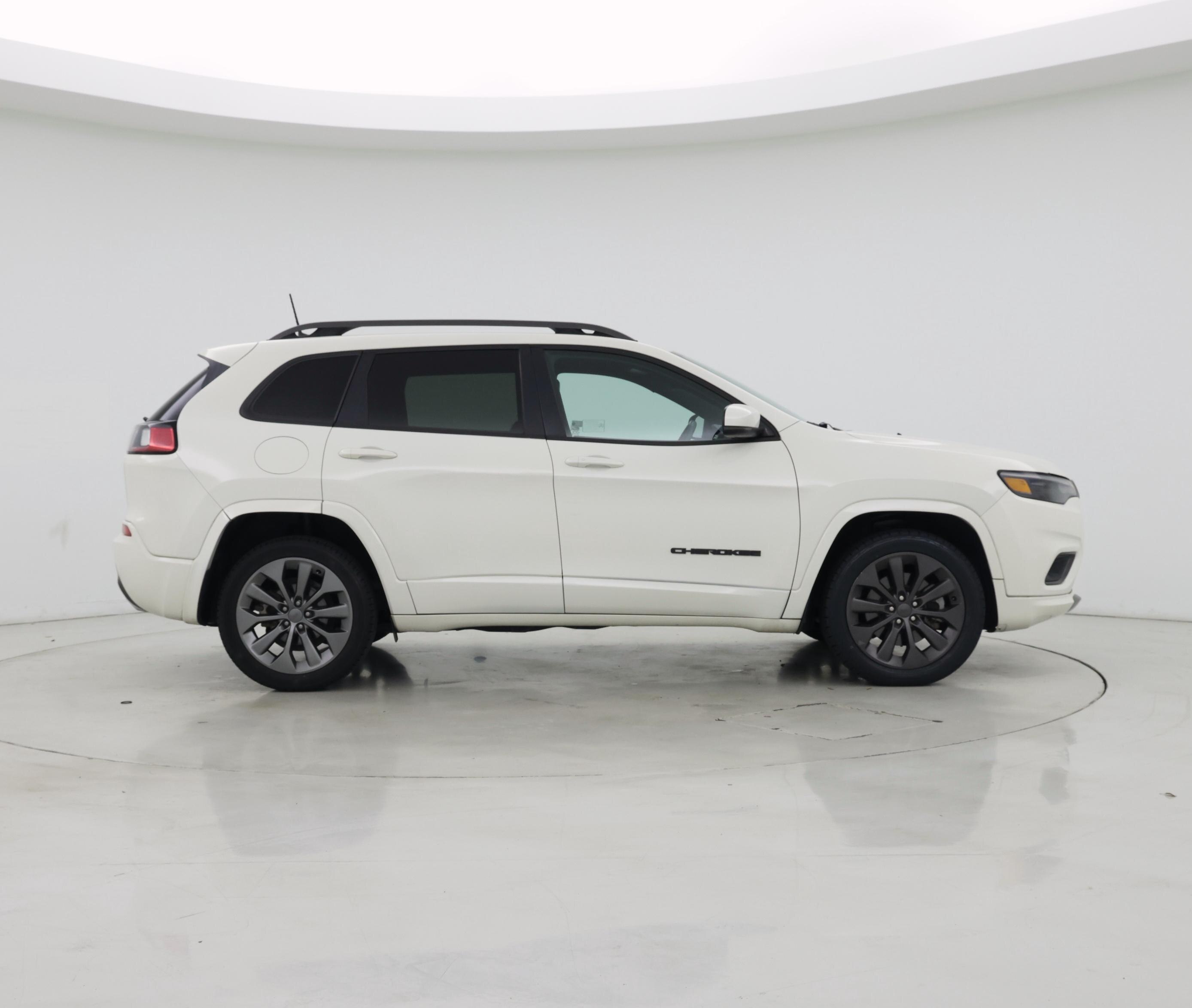 Thumbnail: 2019 Jeep Cherokee - 7