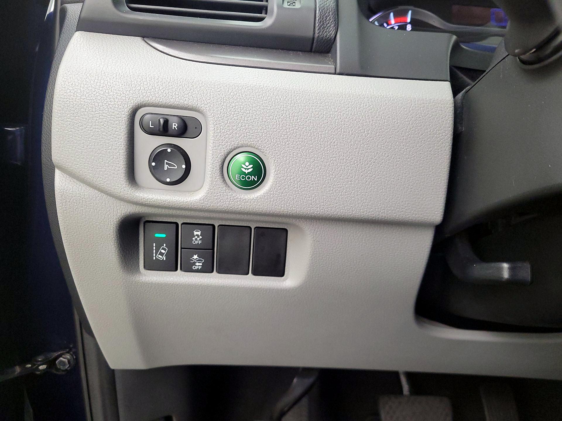 Thumbnail: 2016 Honda Pilot - 13