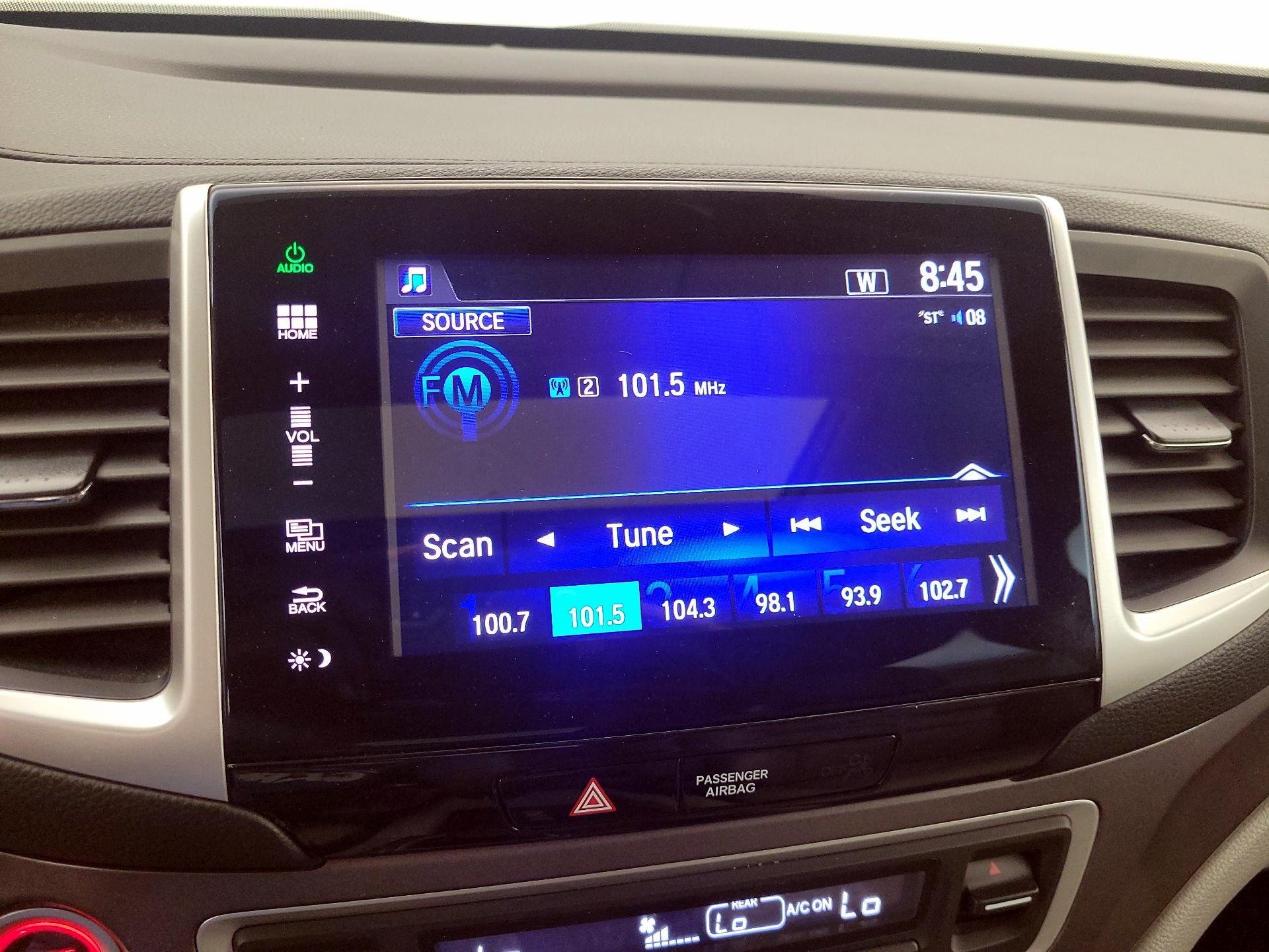 Thumbnail: 2016 Honda Pilot - 15