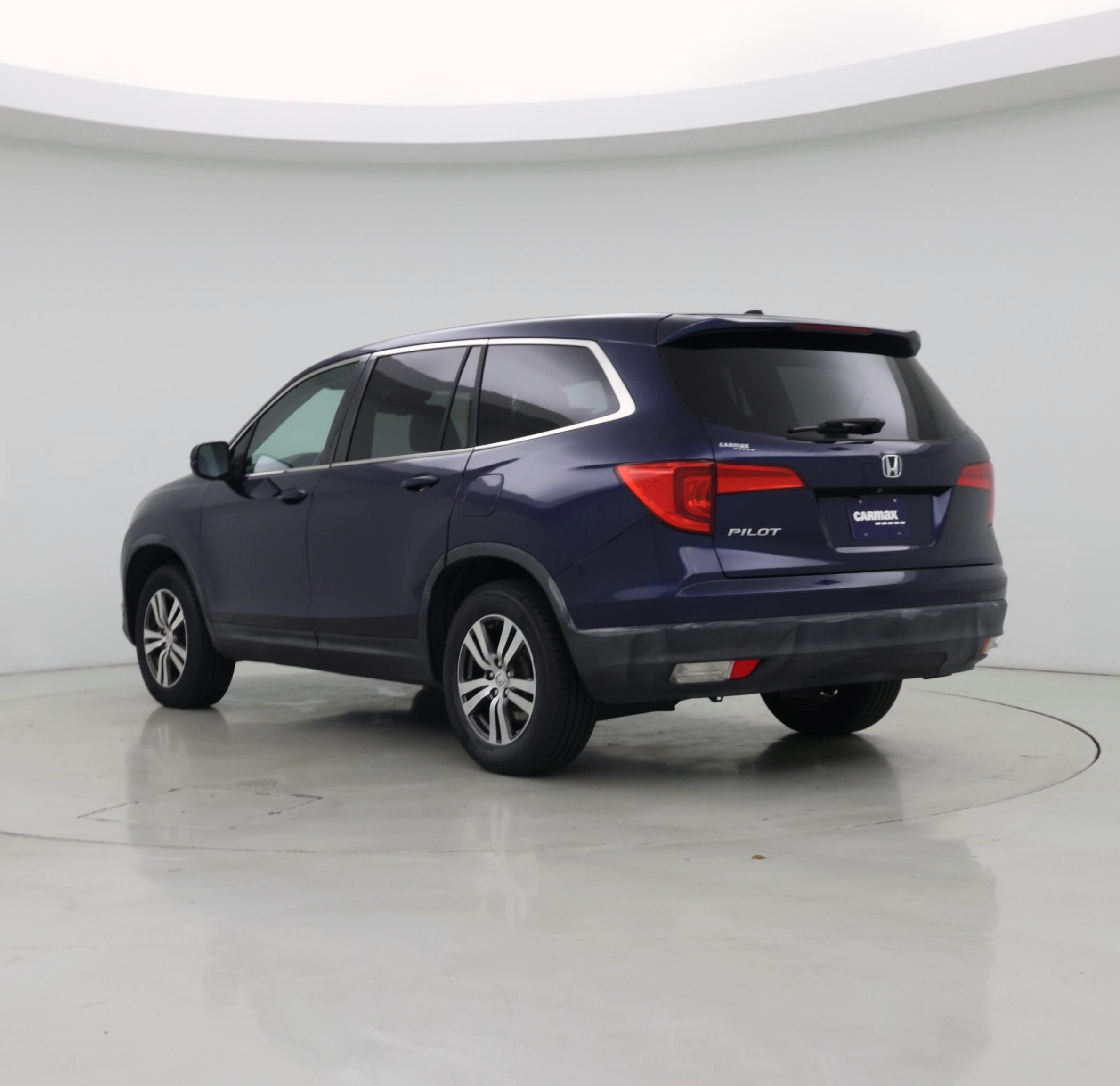Thumbnail: 2016 Honda Pilot - 2
