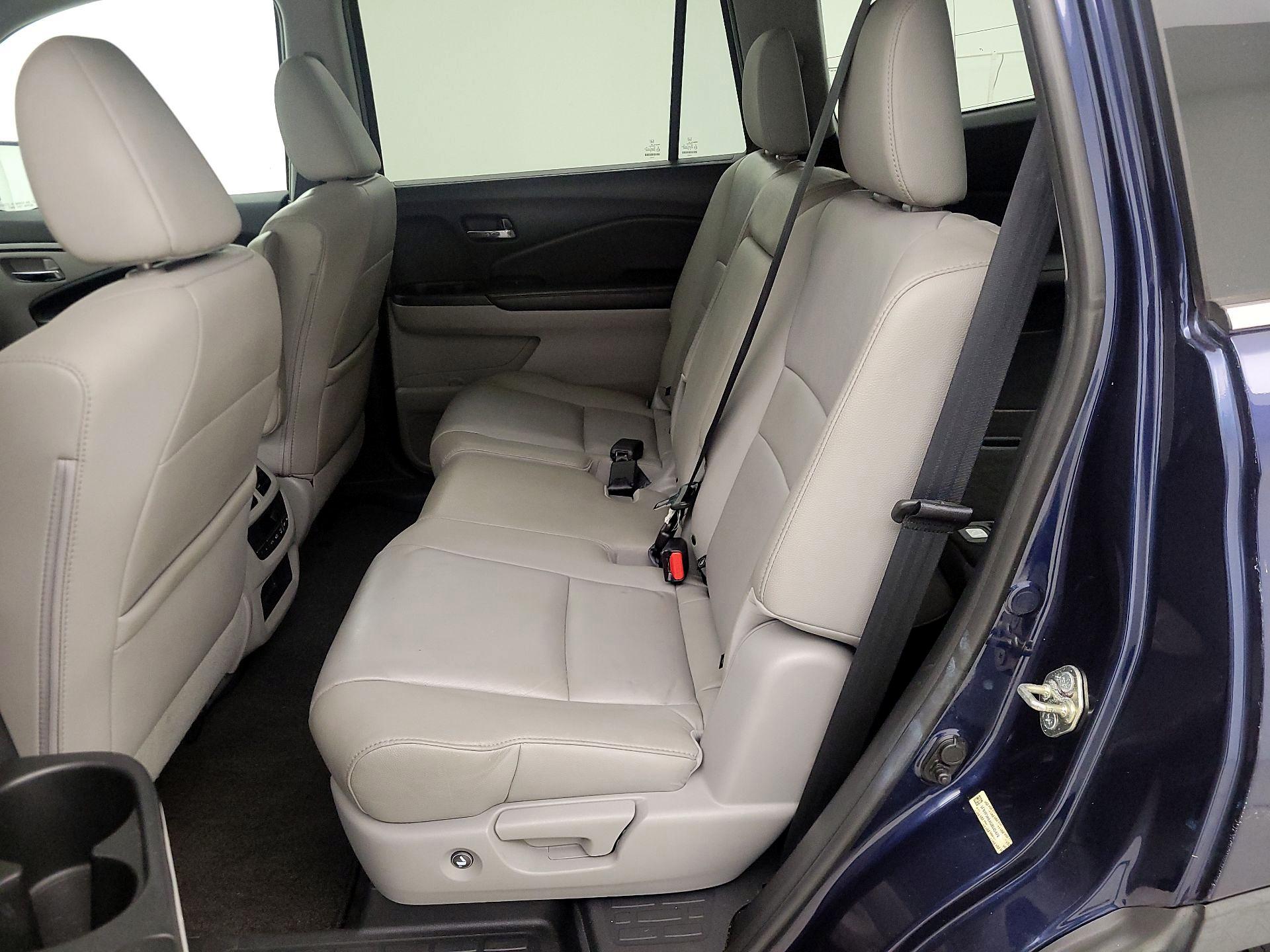 Thumbnail: 2016 Honda Pilot - 20