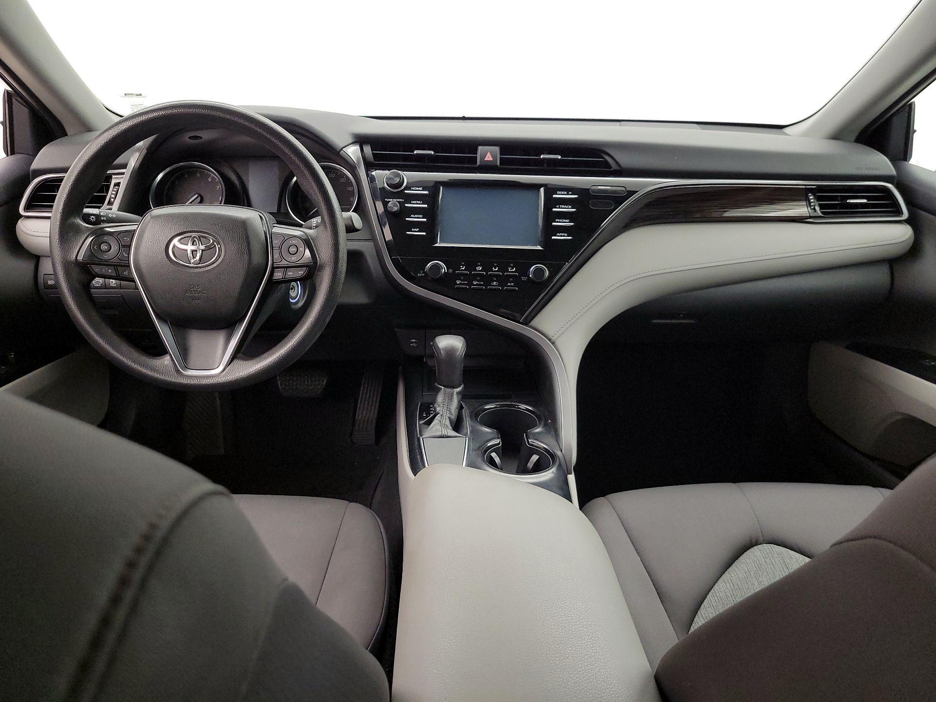 Thumbnail: 2019 Toyota Camry - 9
