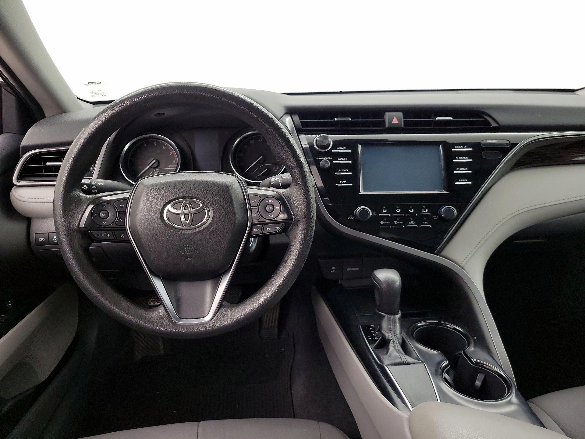 Thumbnail: 2019 Toyota Camry - 10