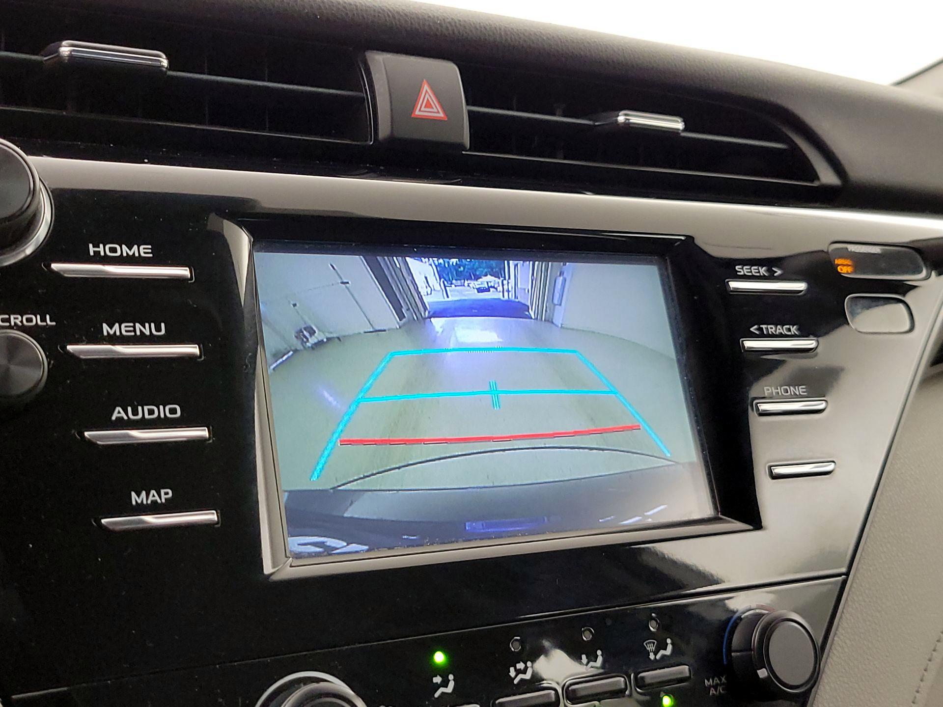 Thumbnail: 2019 Toyota Camry - 14