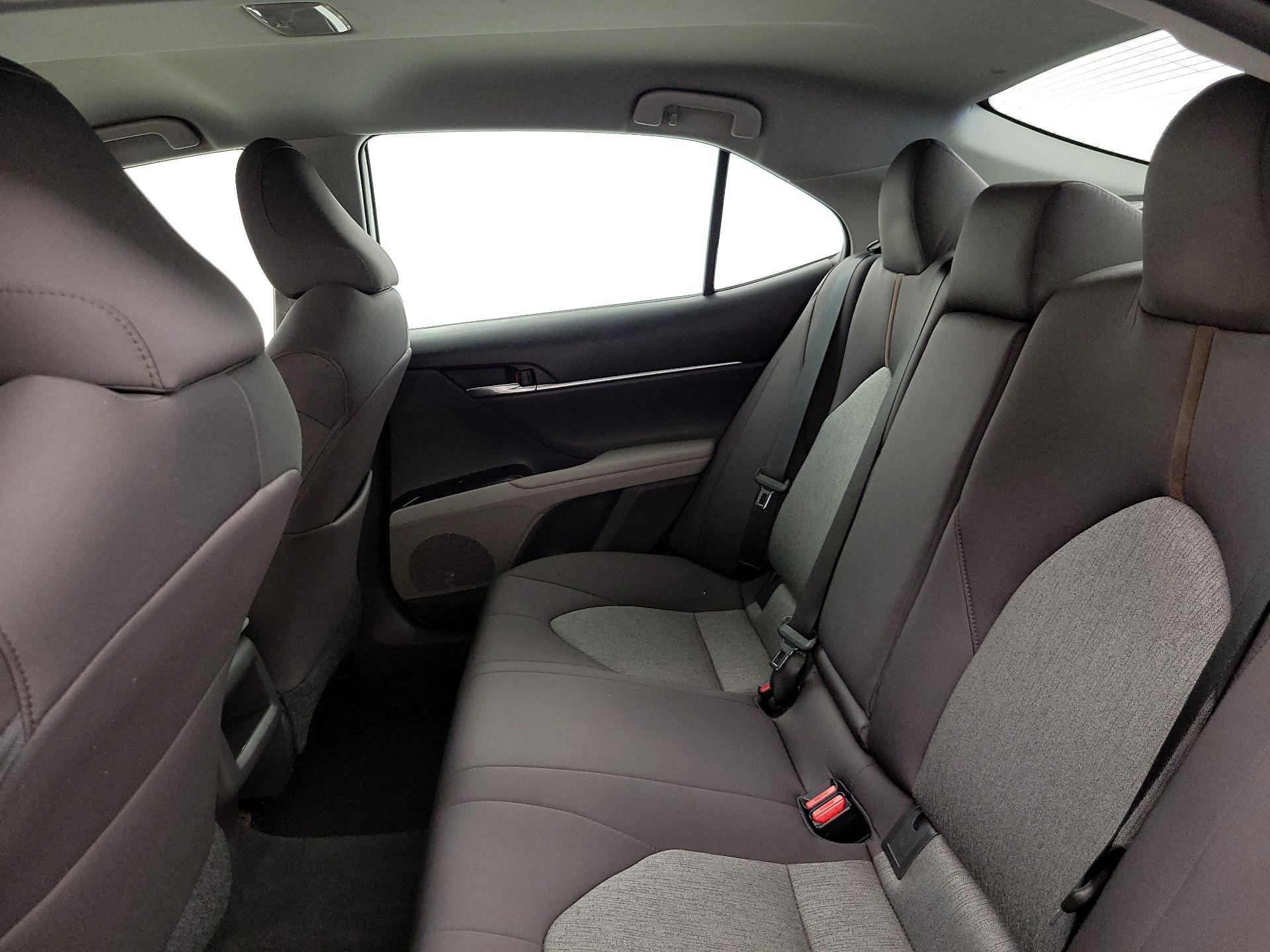 Thumbnail: 2019 Toyota Camry - 19