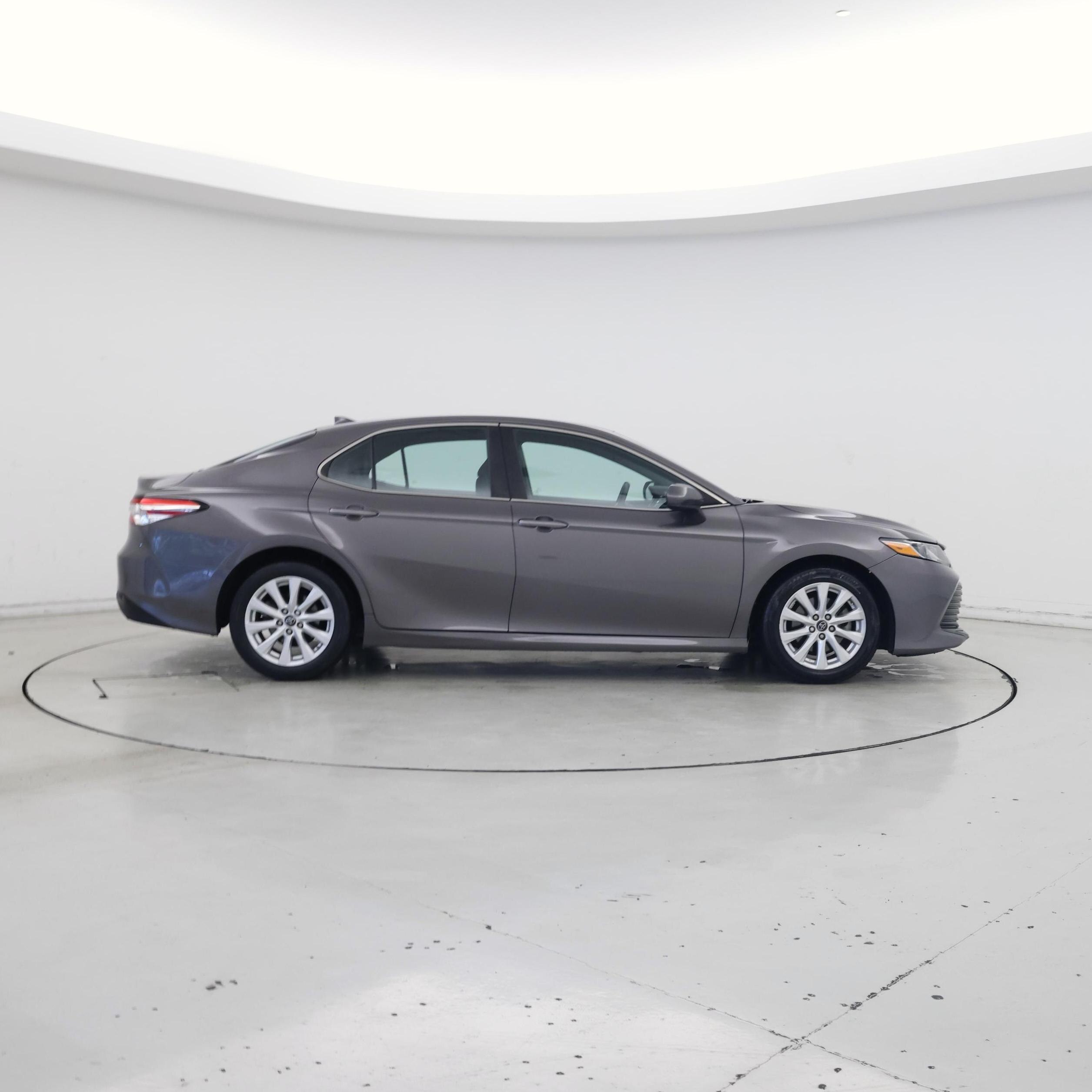 Thumbnail: 2019 Toyota Camry - 7