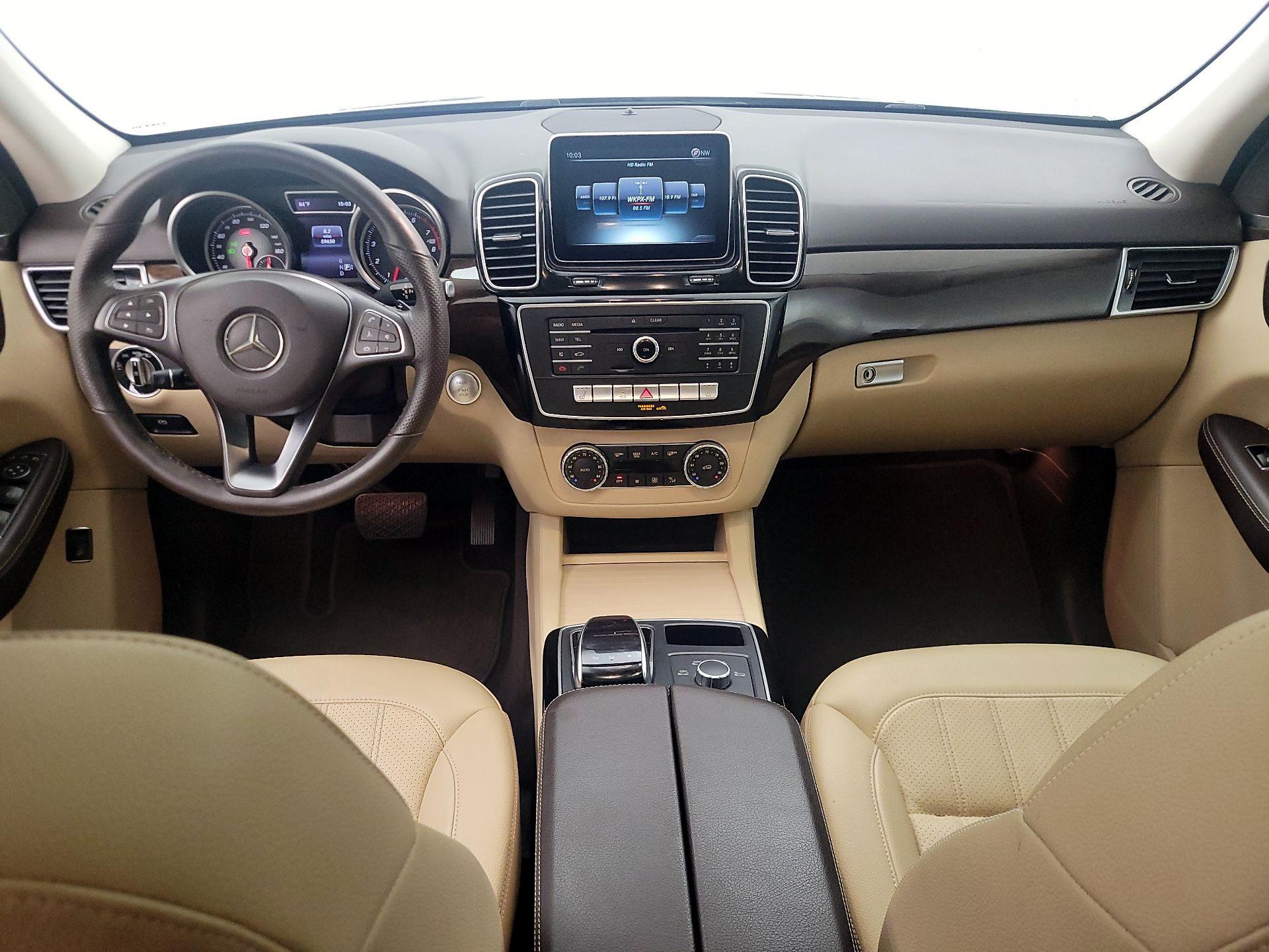 Thumbnail: 2016 Mercedes-Benz GLE - 9