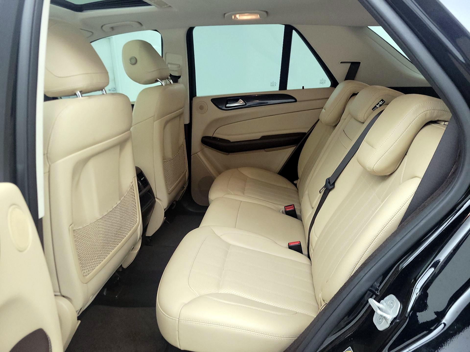 Thumbnail: 2016 Mercedes-Benz GLE - 20