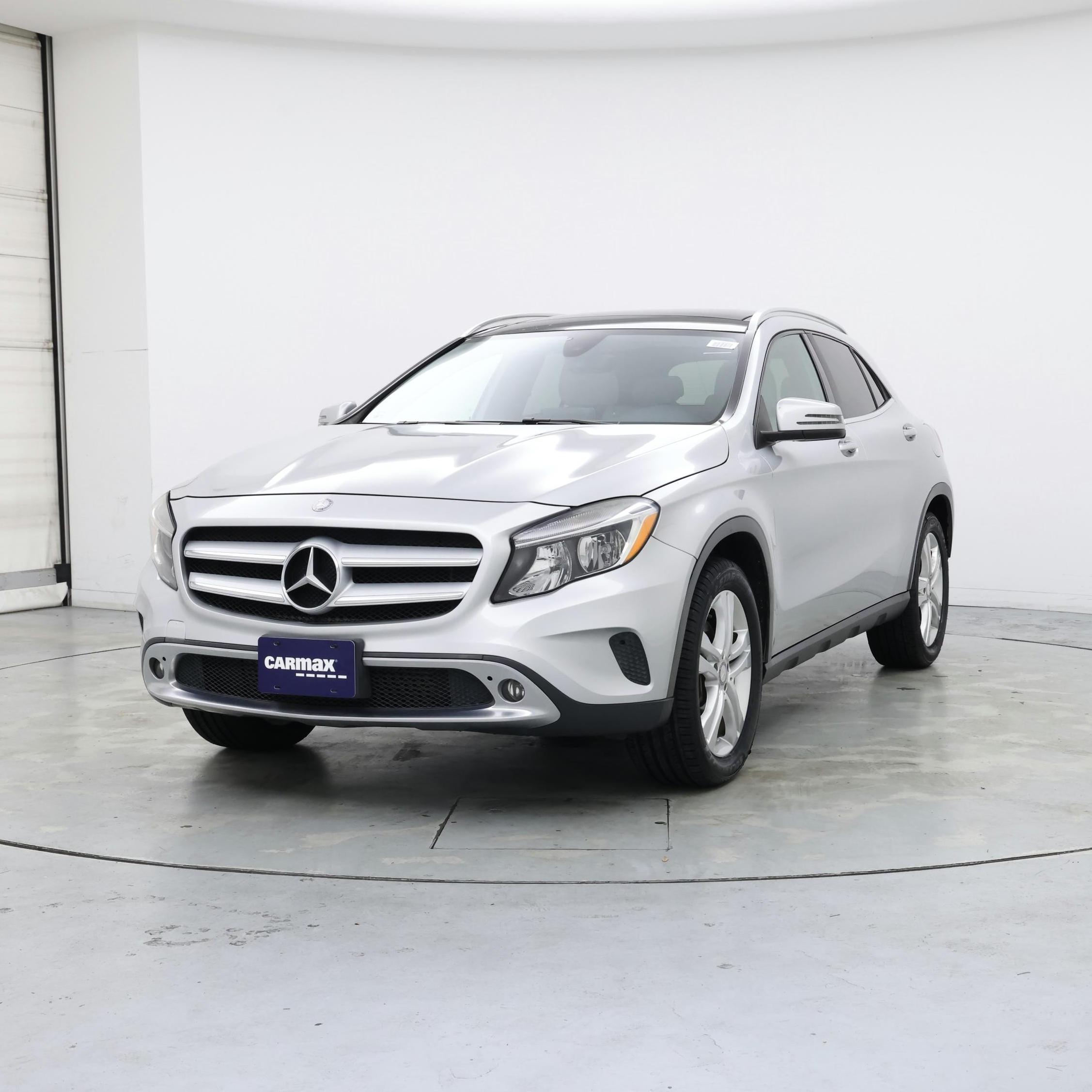 Thumbnail: 2016 Mercedes-Benz GLA - 4