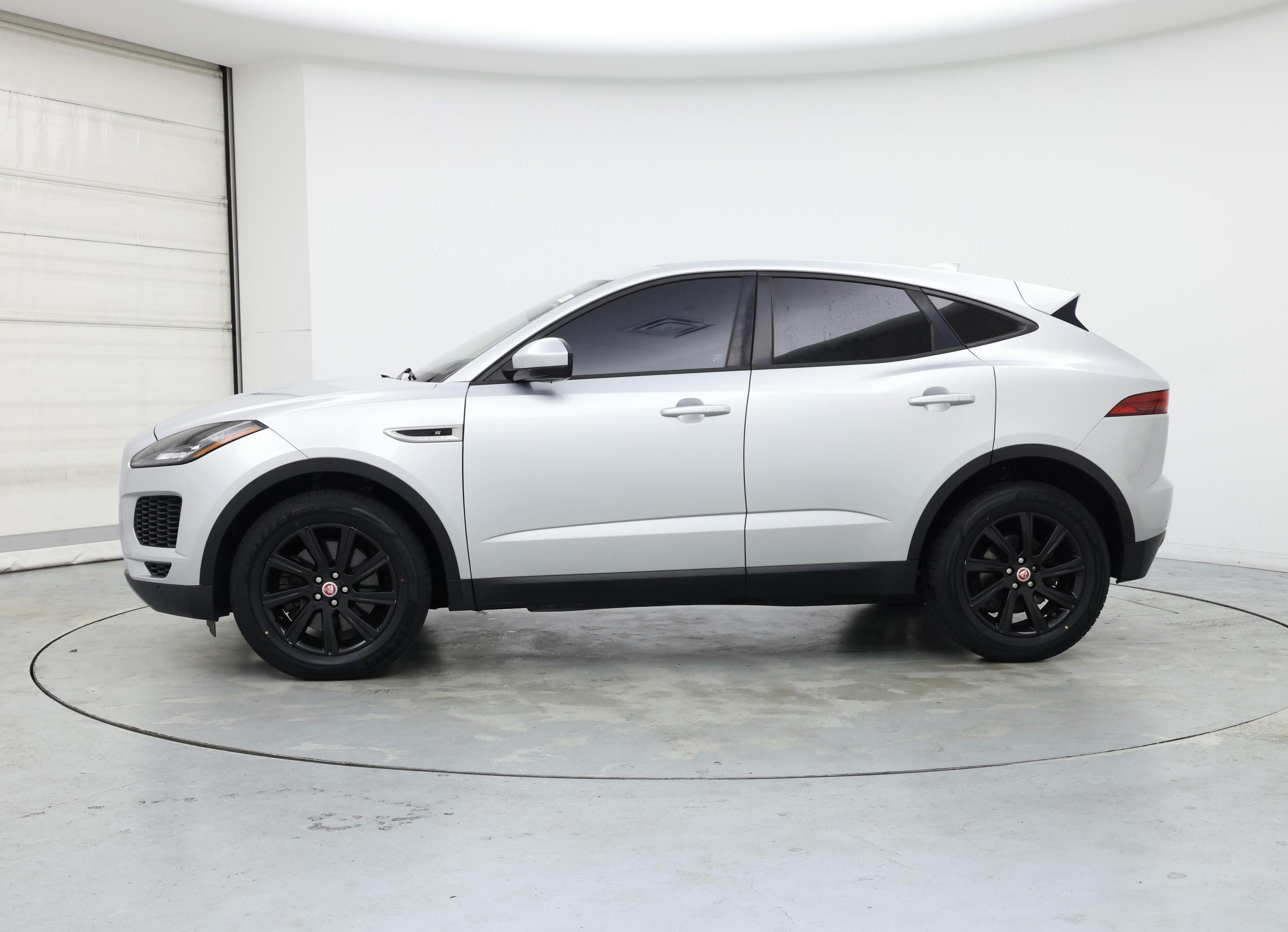 Thumbnail: 2019 Jaguar E-Pace - 3