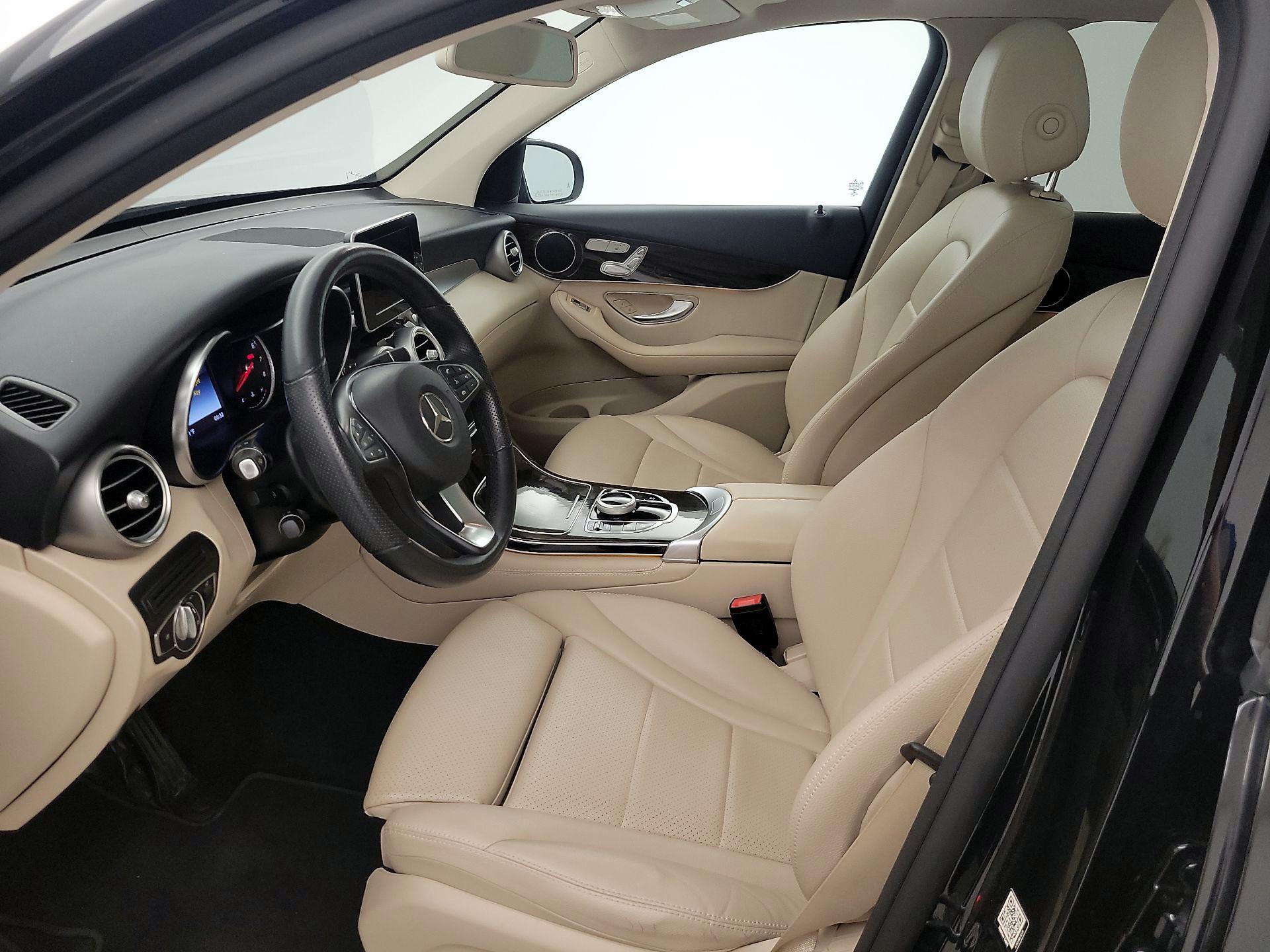 Thumbnail: 2019 Mercedes-Benz GLC - 11