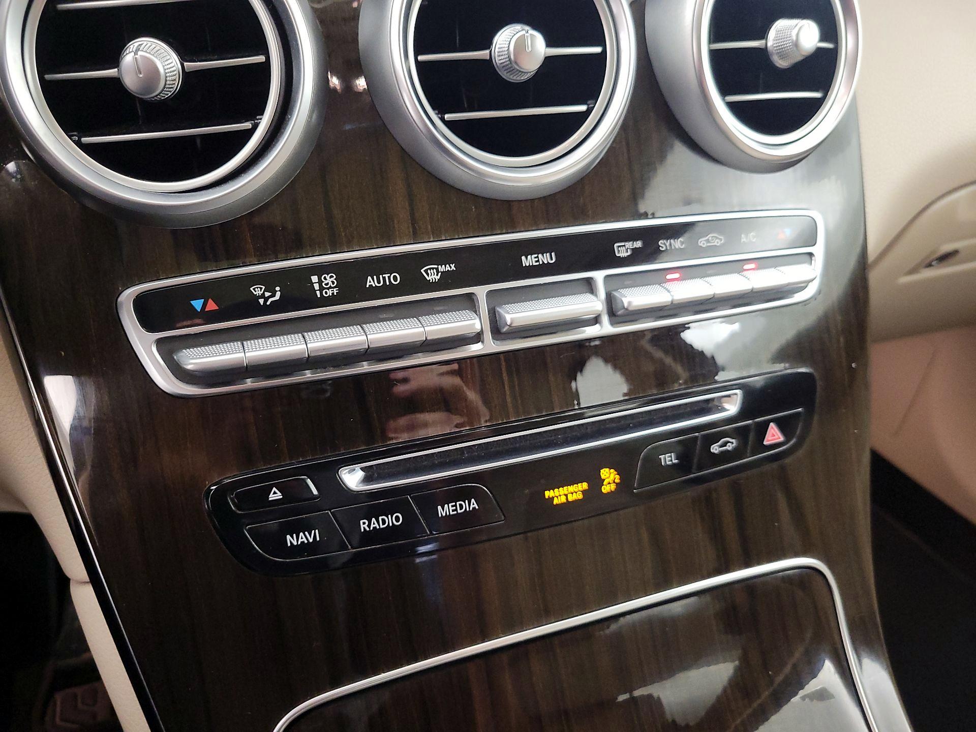 Thumbnail: 2019 Mercedes-Benz GLC - 17