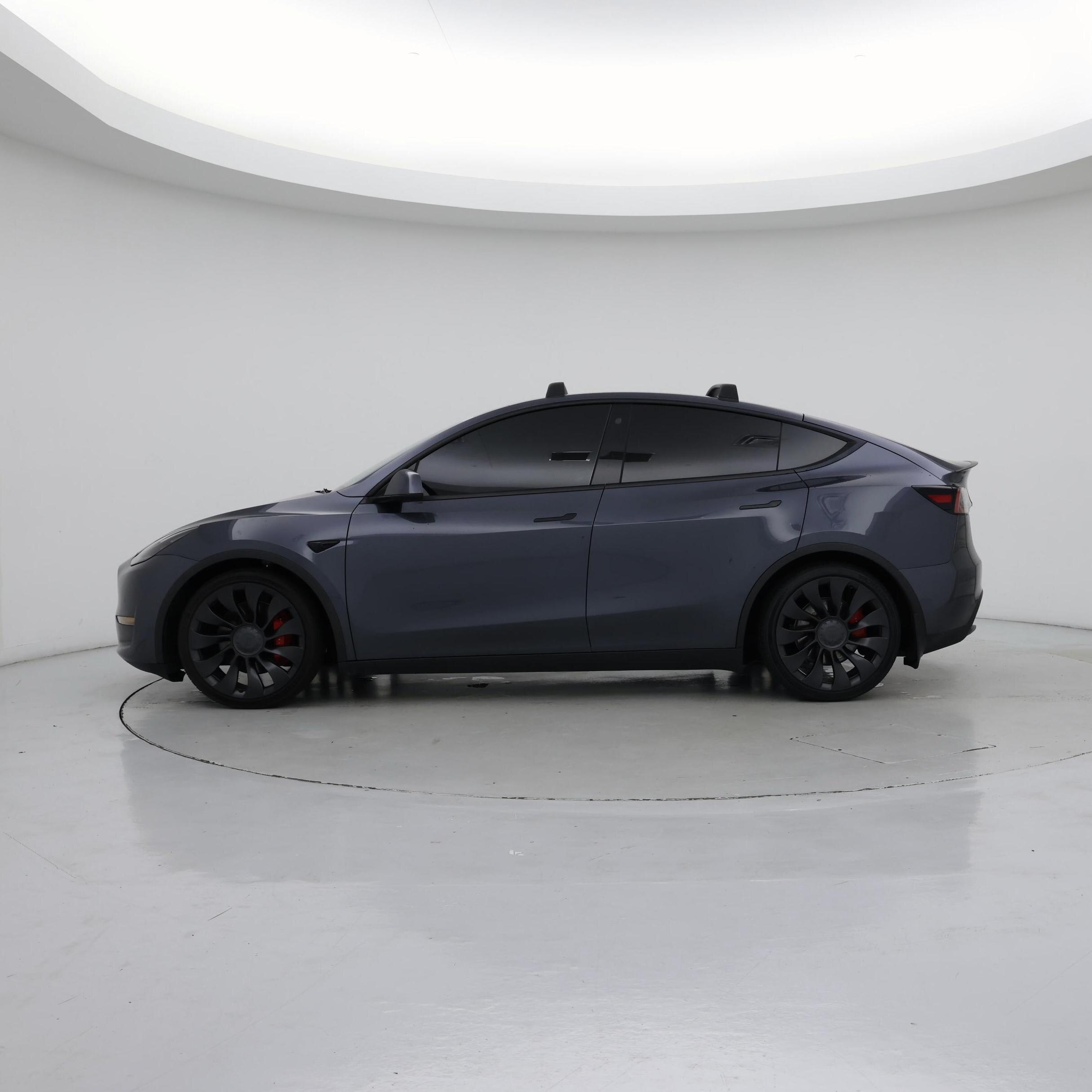 Thumbnail: 2022 Tesla Model Y - 3