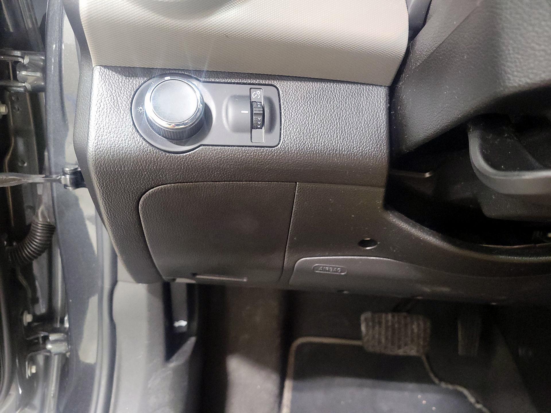 Thumbnail: 2019 Chevrolet Sonic - 13