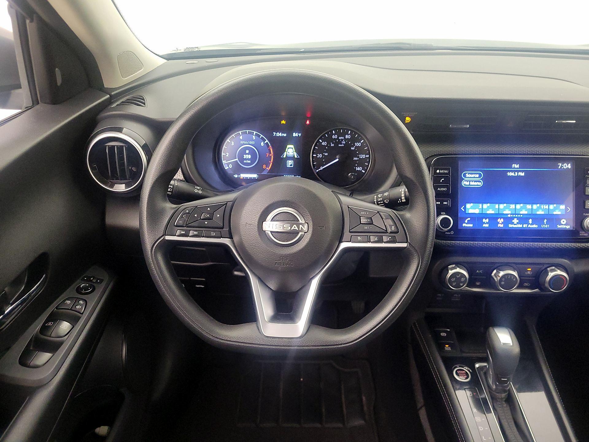 Thumbnail: 2023 Nissan Kicks - 10