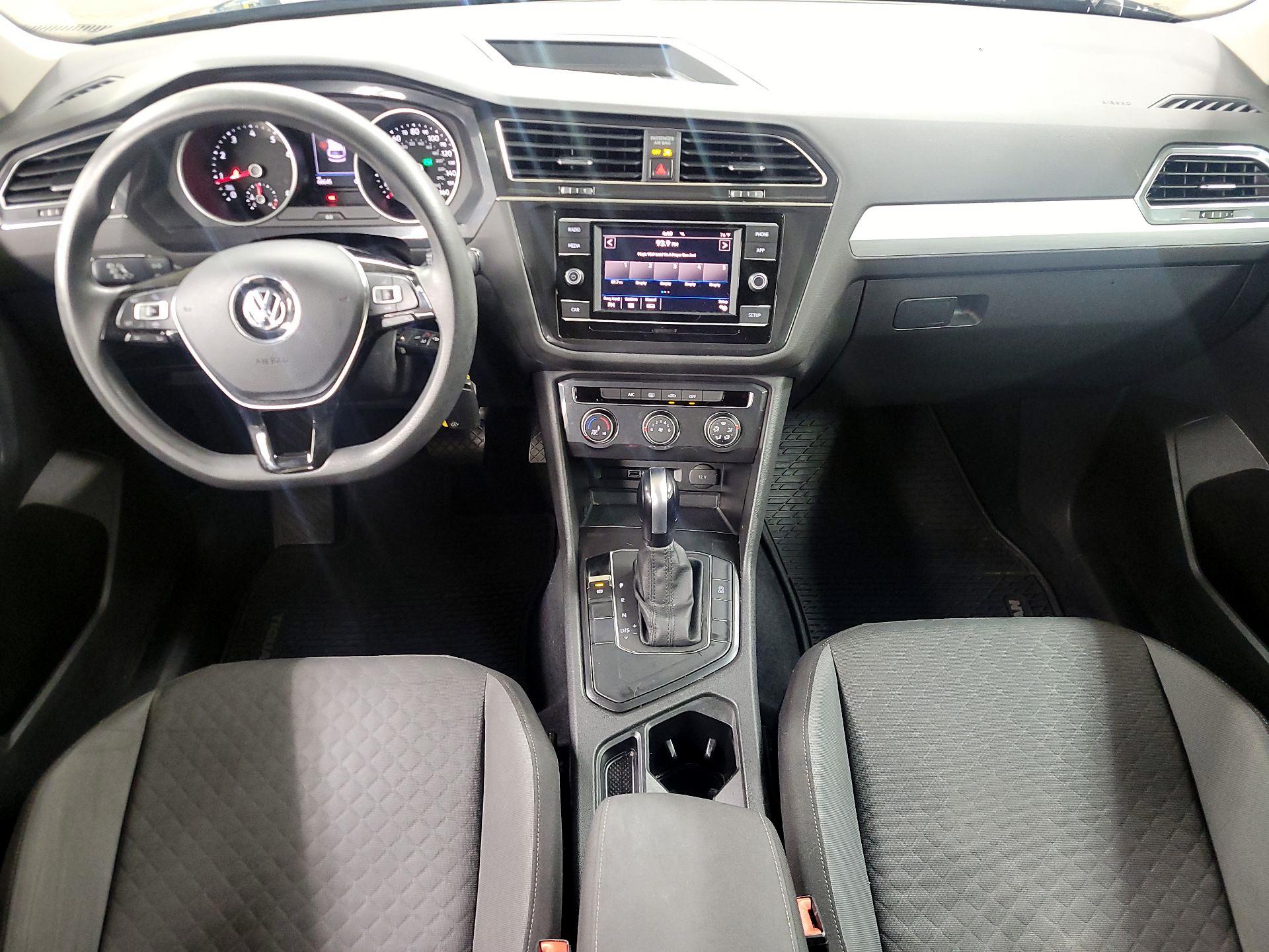 Thumbnail: 2019 Volkswagen Tiguan - 9