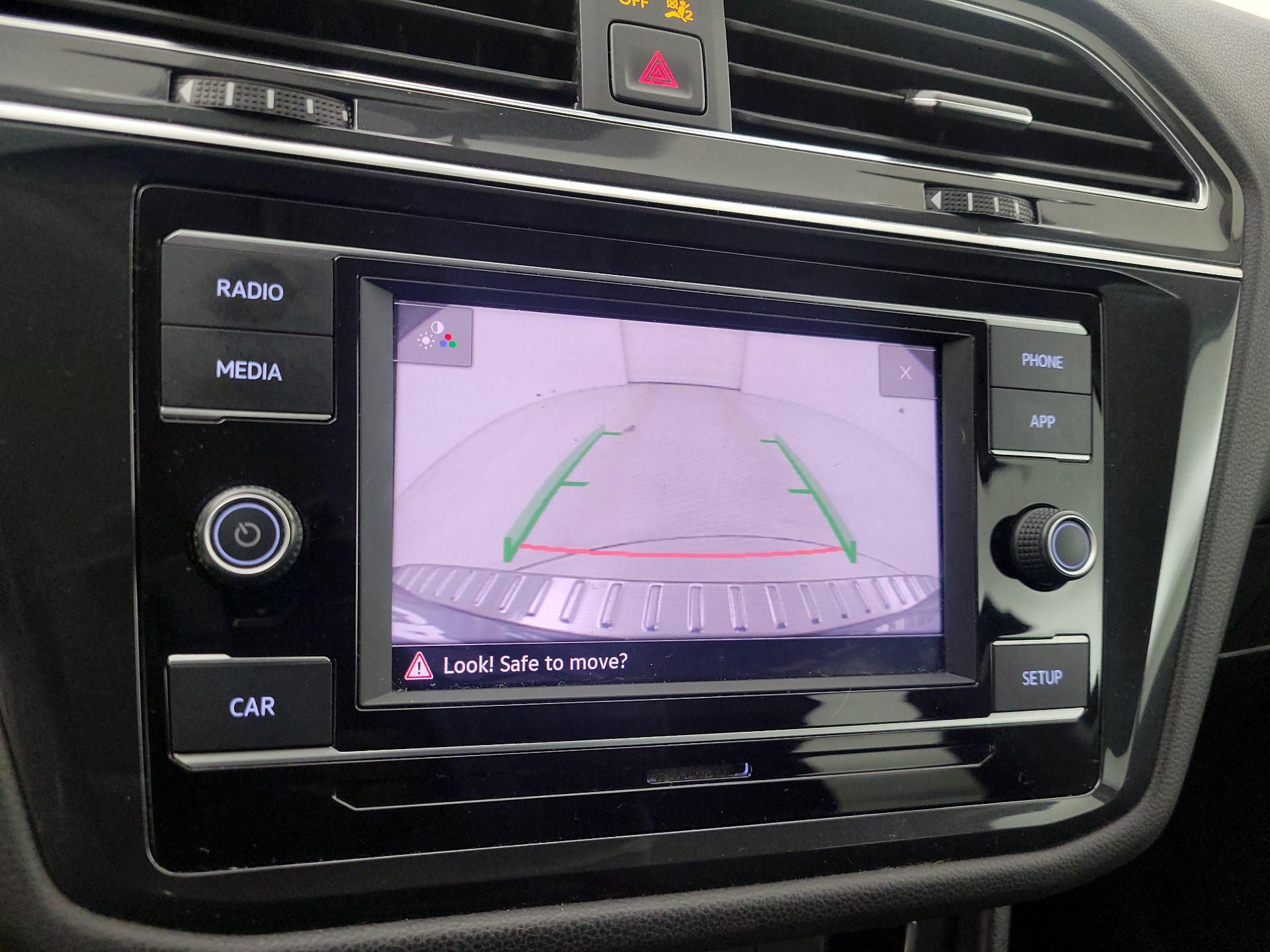 Thumbnail: 2019 Volkswagen Tiguan - 14