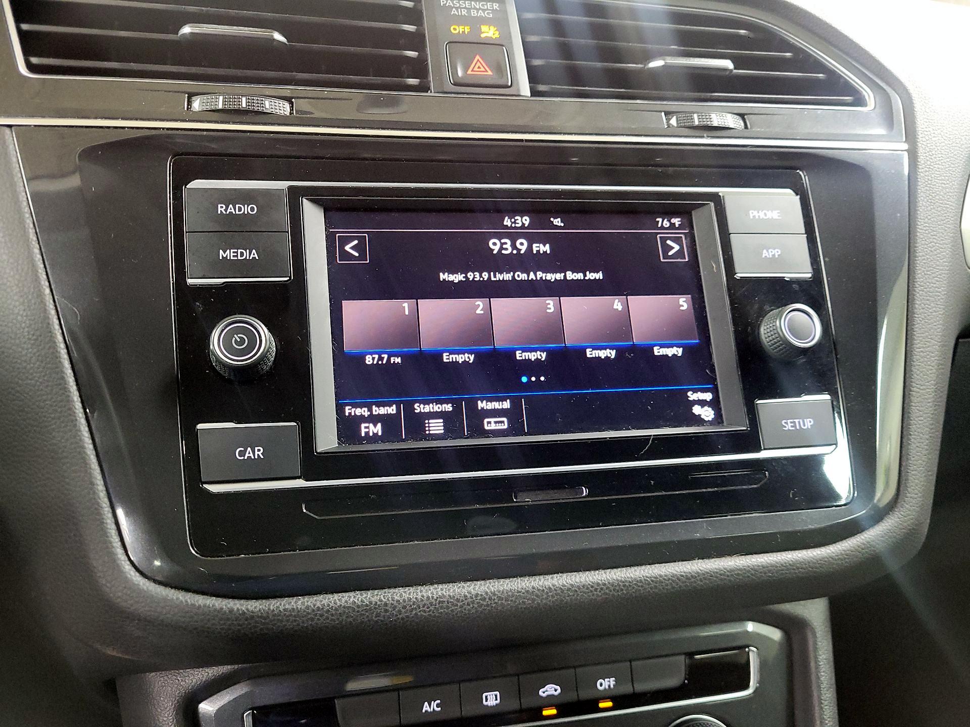 Thumbnail: 2019 Volkswagen Tiguan - 15