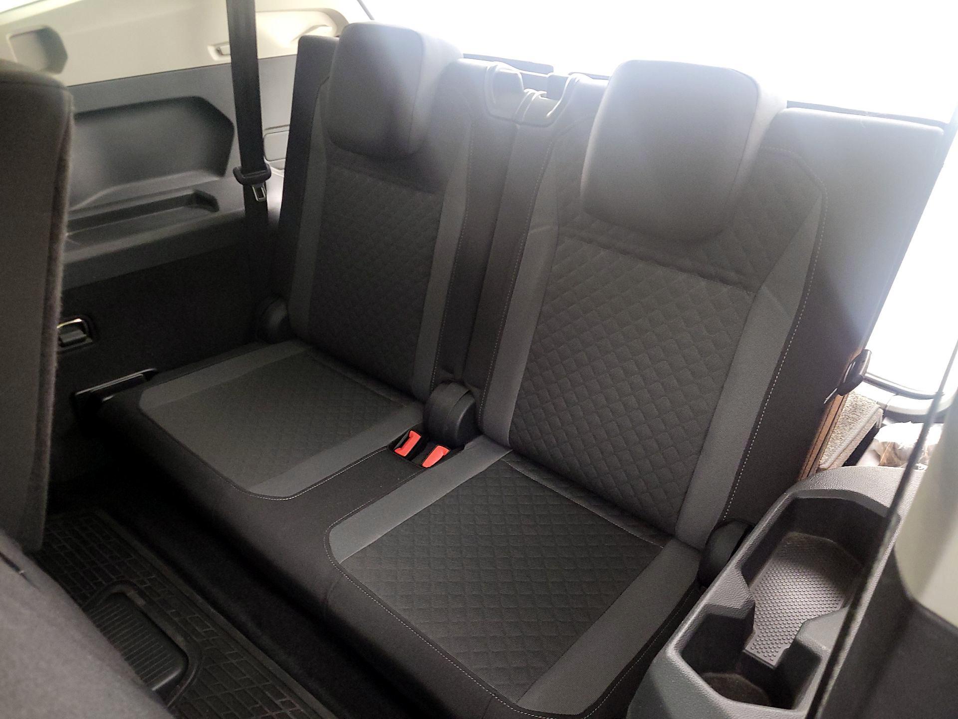 Thumbnail: 2019 Volkswagen Tiguan - 20