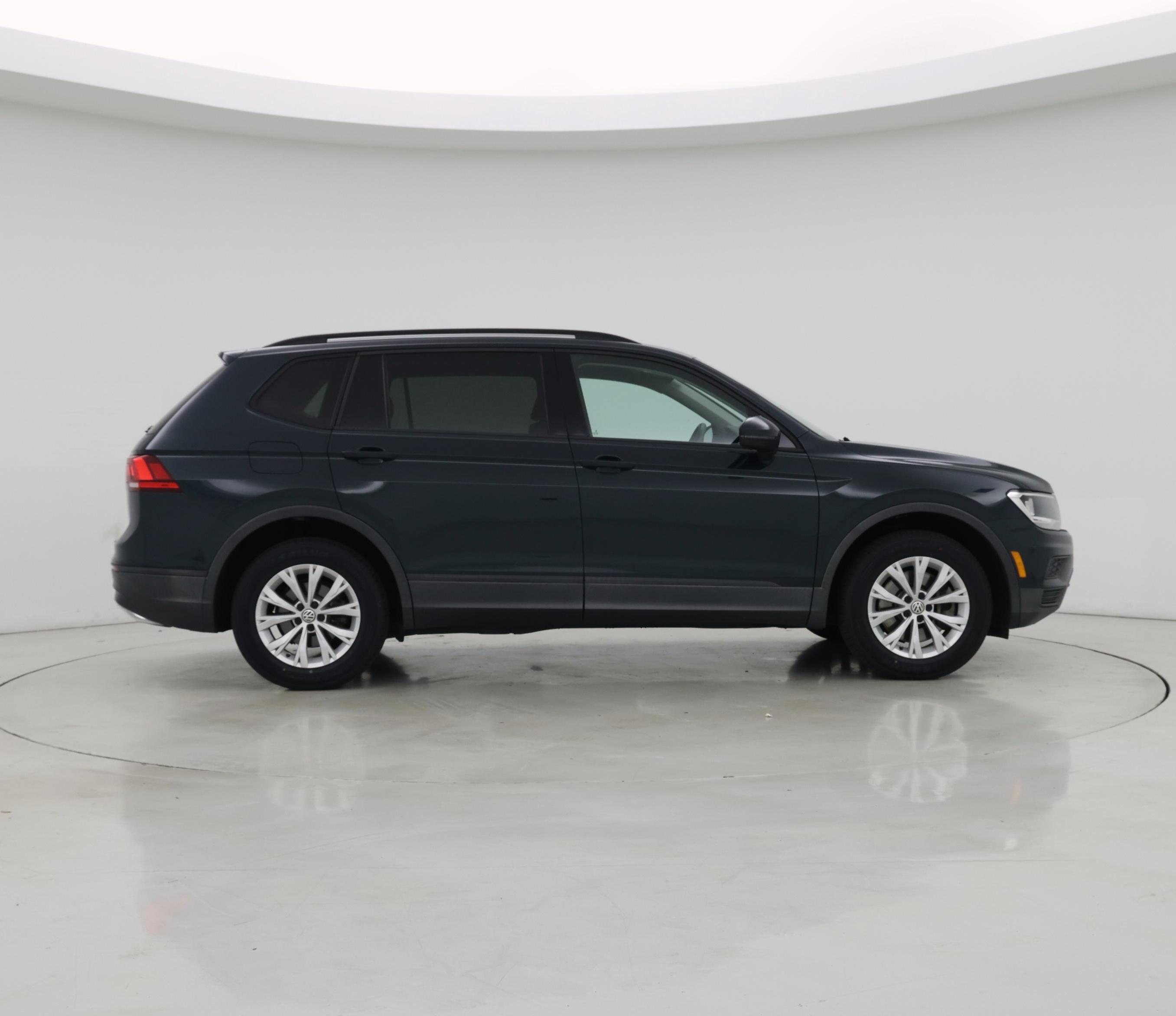 Thumbnail: 2019 Volkswagen Tiguan - 7